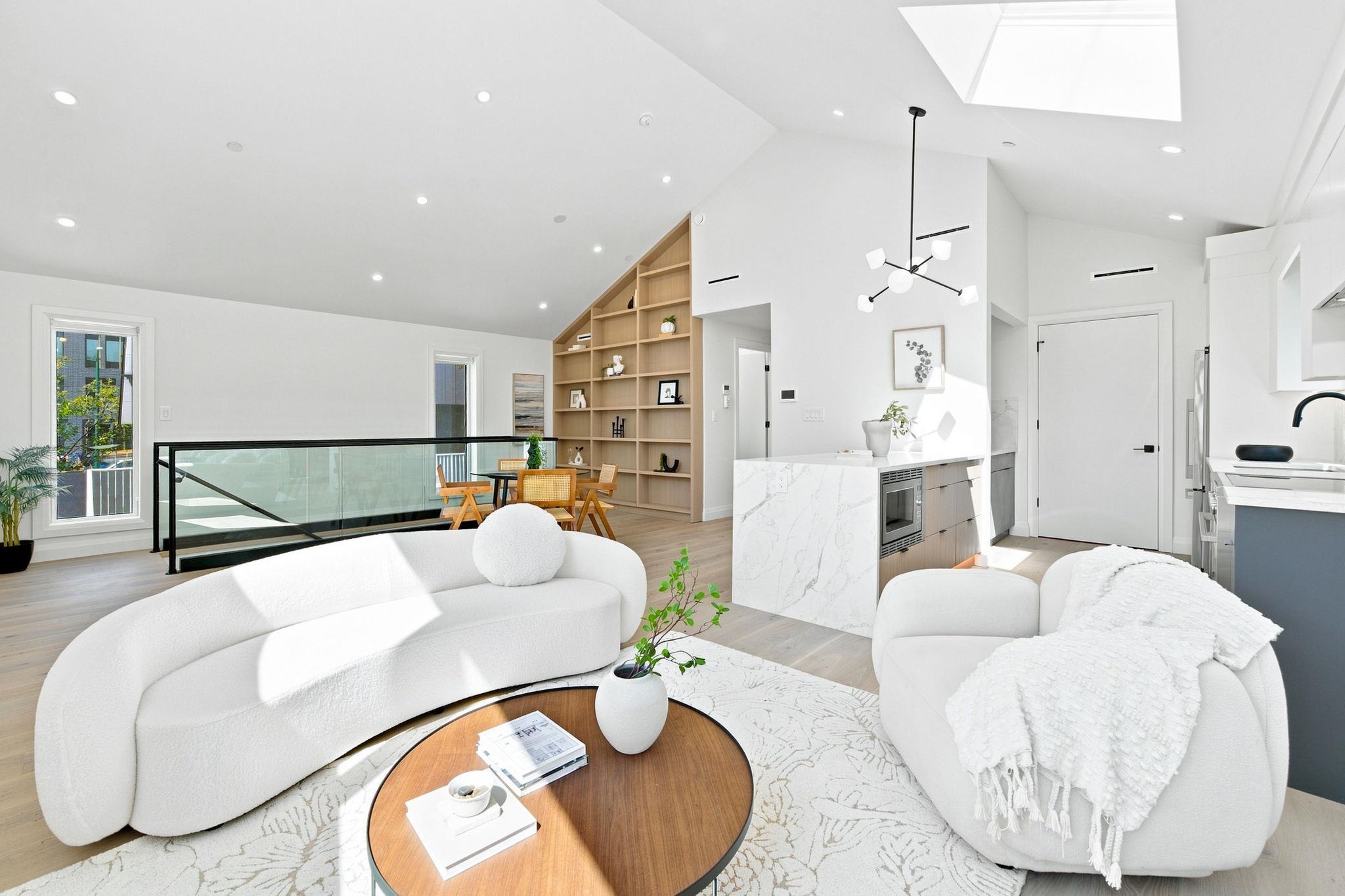 6168 GRANVILLE STREET