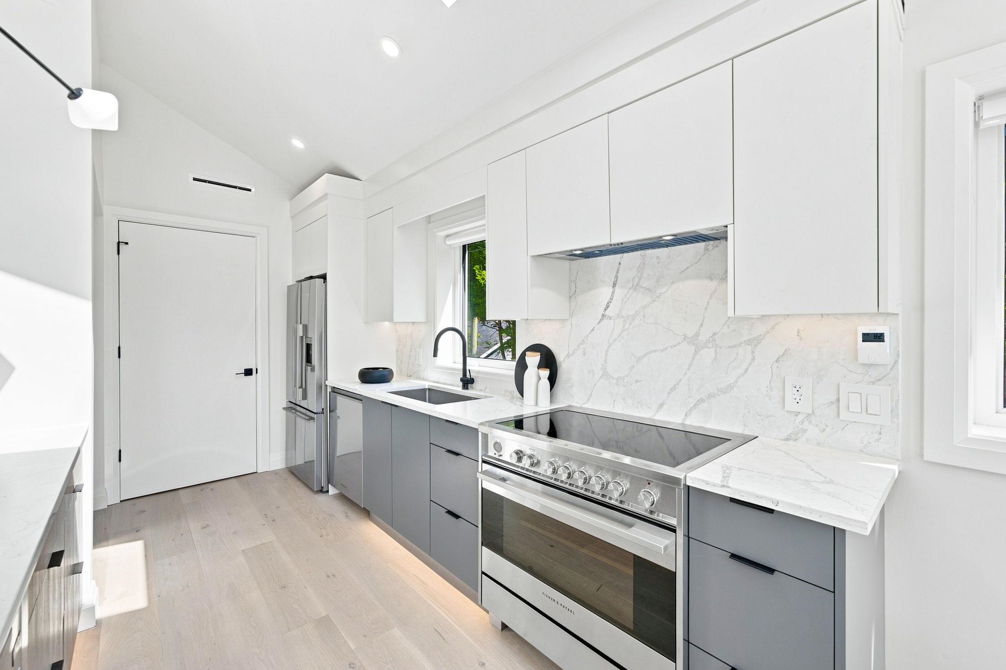 6168 GRANVILLE STREET