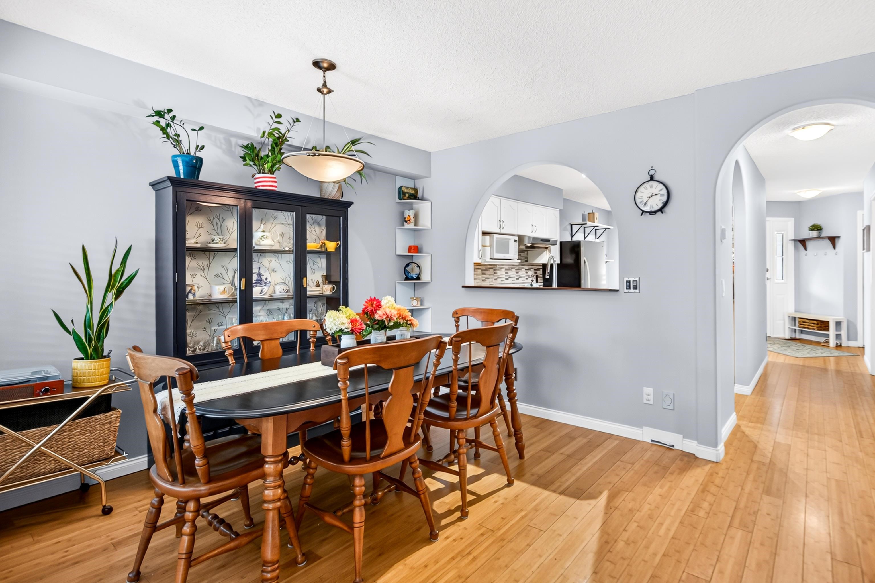 11 9045 WALNUT GROVE DRIVE