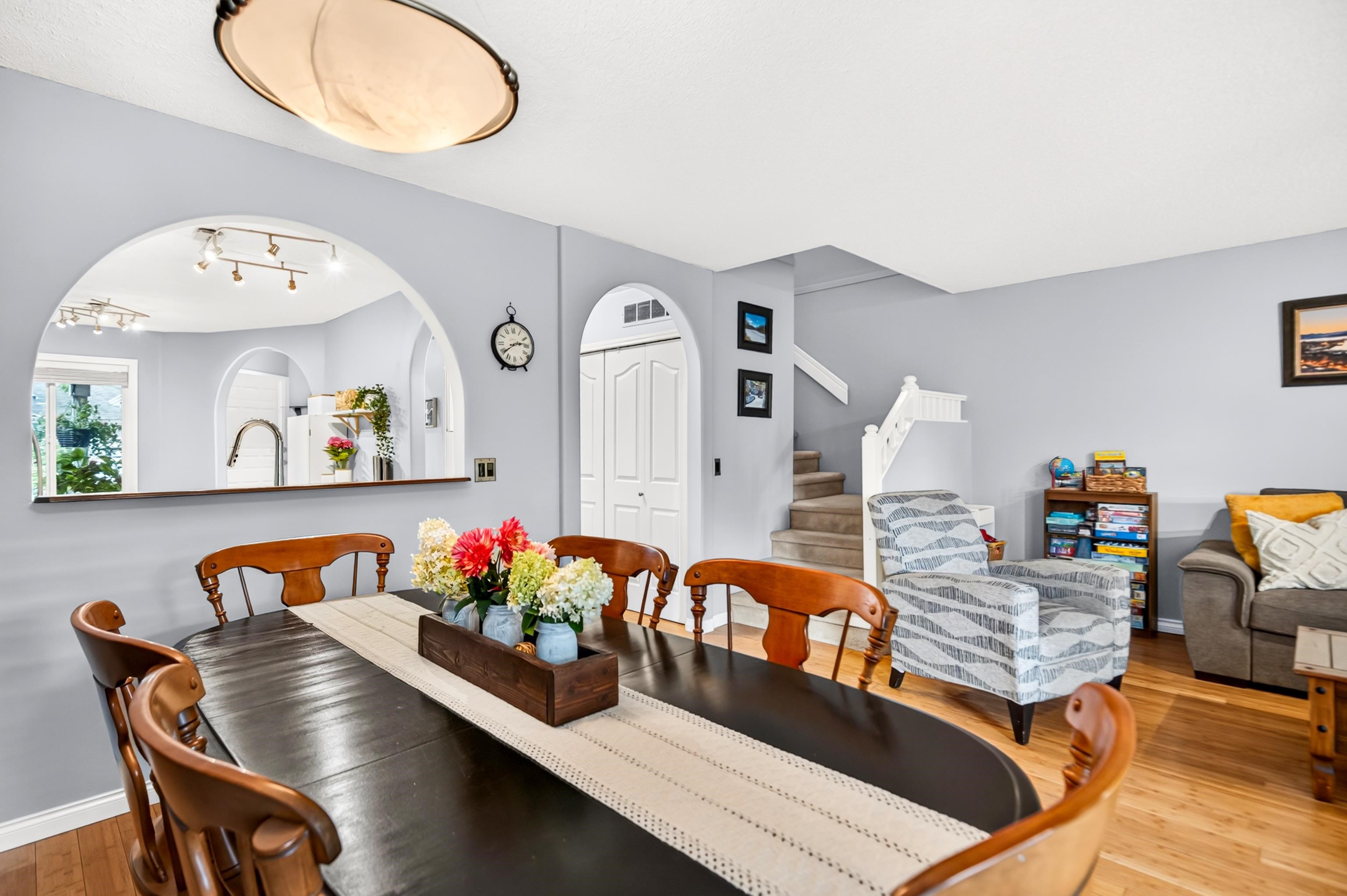 11 9045 WALNUT GROVE DRIVE
