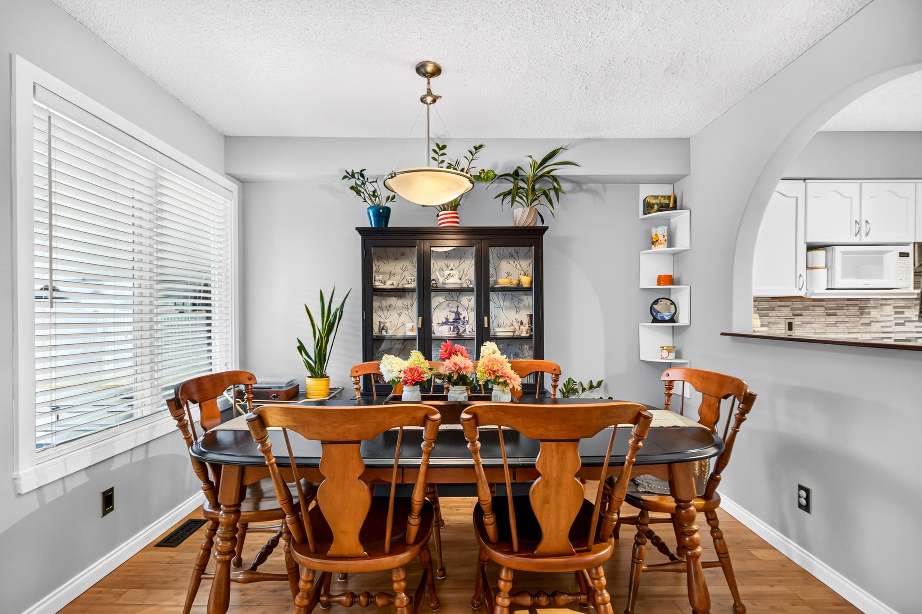 11 9045 WALNUT GROVE DRIVE