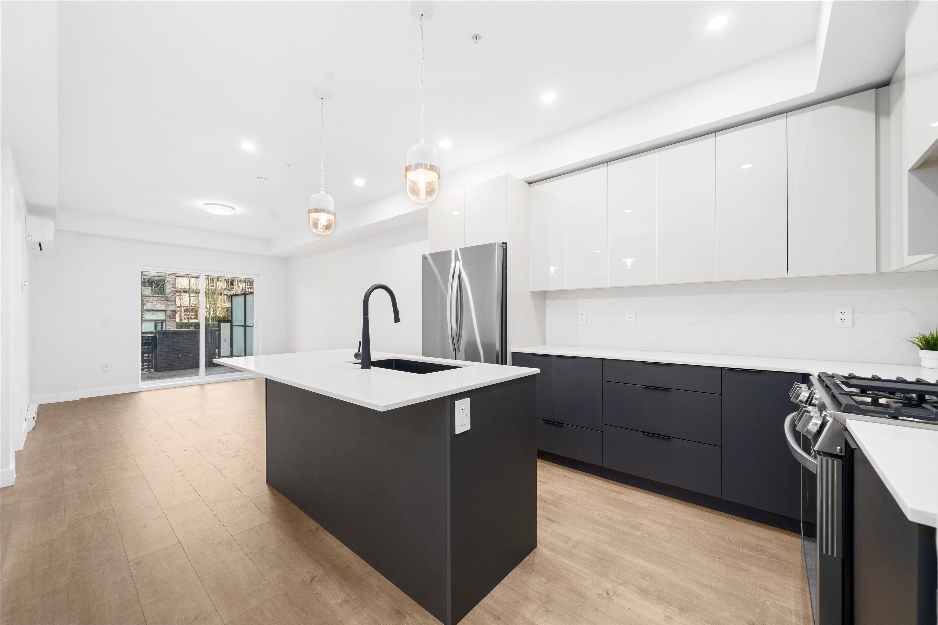 101 15353 17 AVENUE
