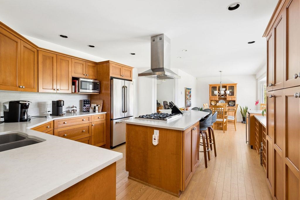 1005 WESTMOUNT DRIVE
