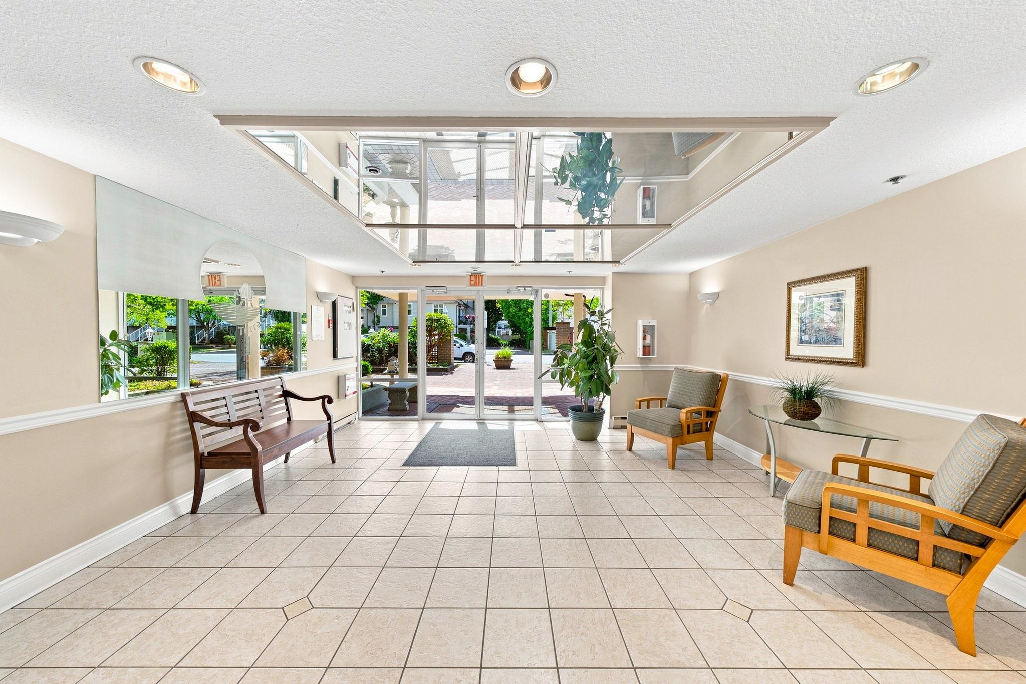 305 8751 GENERAL CURRIE ROAD
