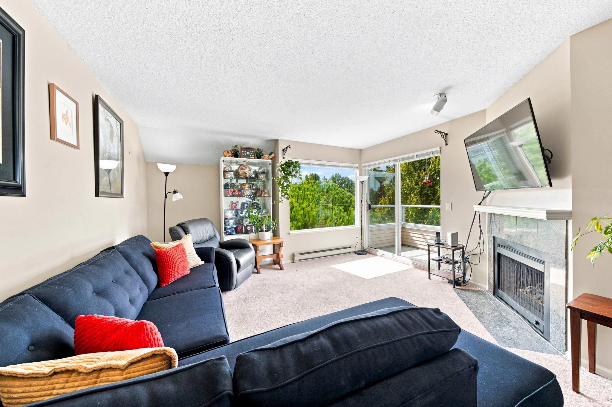 305 8751 GENERAL CURRIE ROAD