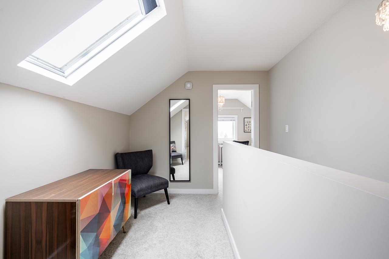 457 E 11TH STREET