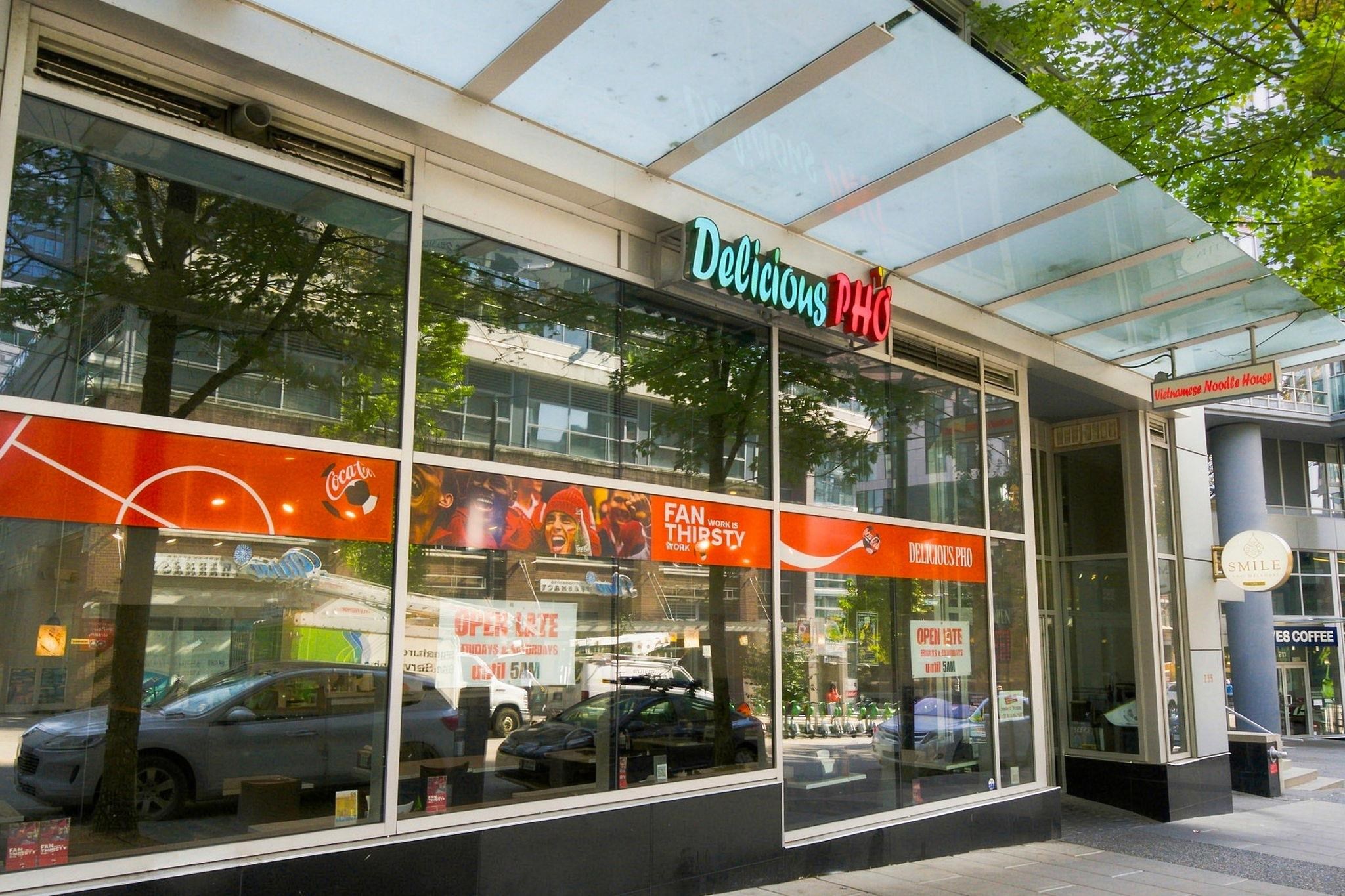 1703 233 ROBSON STREET