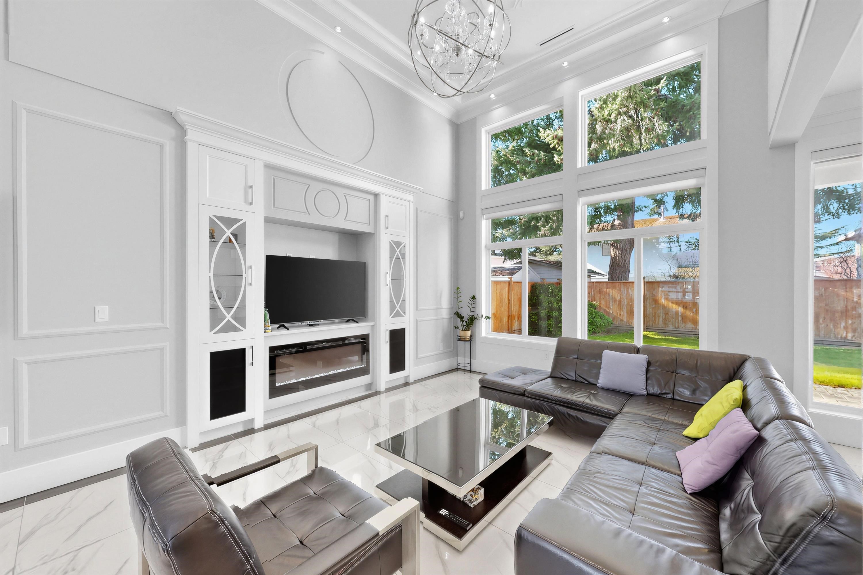 6220 YEATS CRESCENT