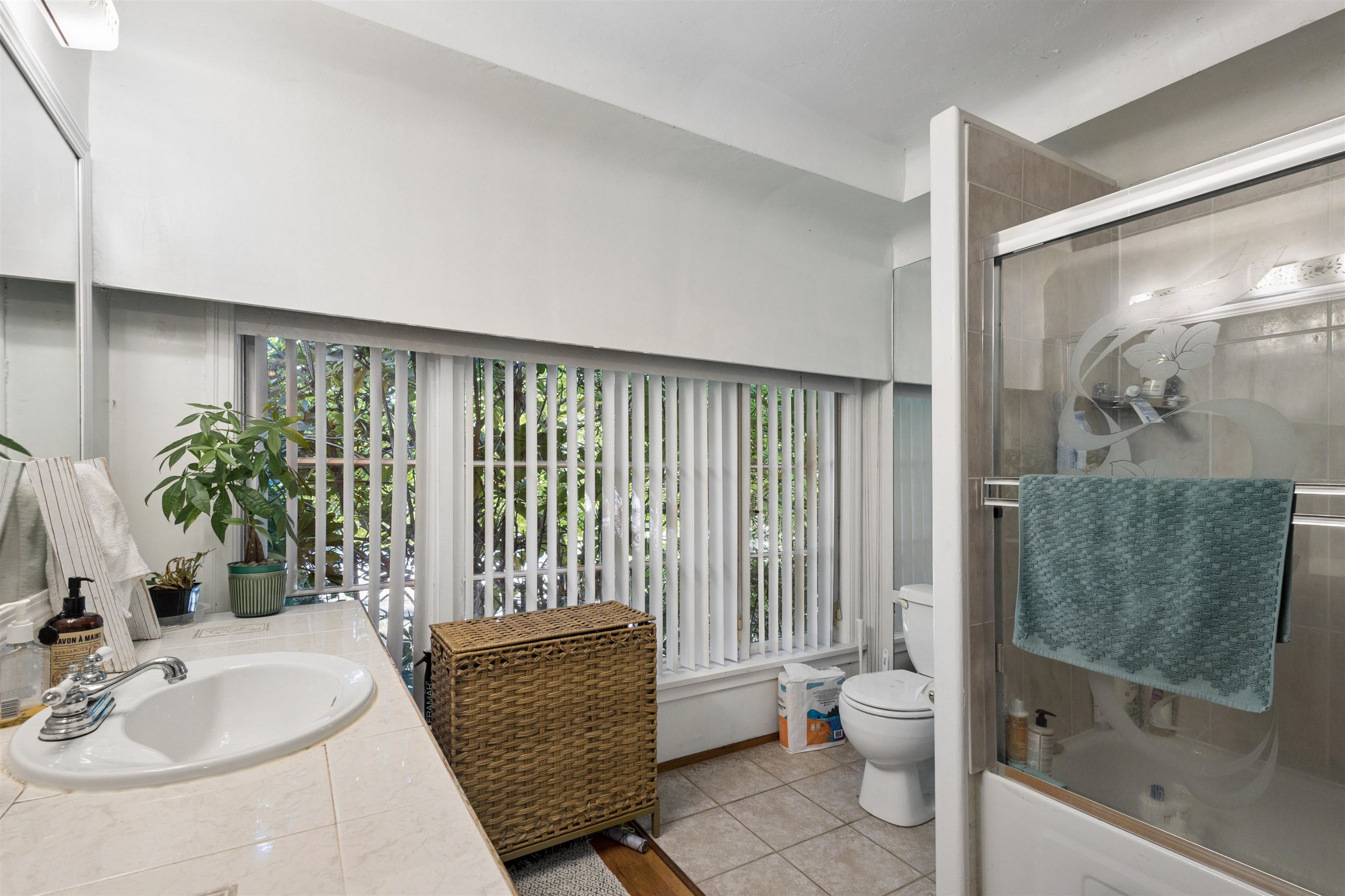 1441 W 49TH AVENUE