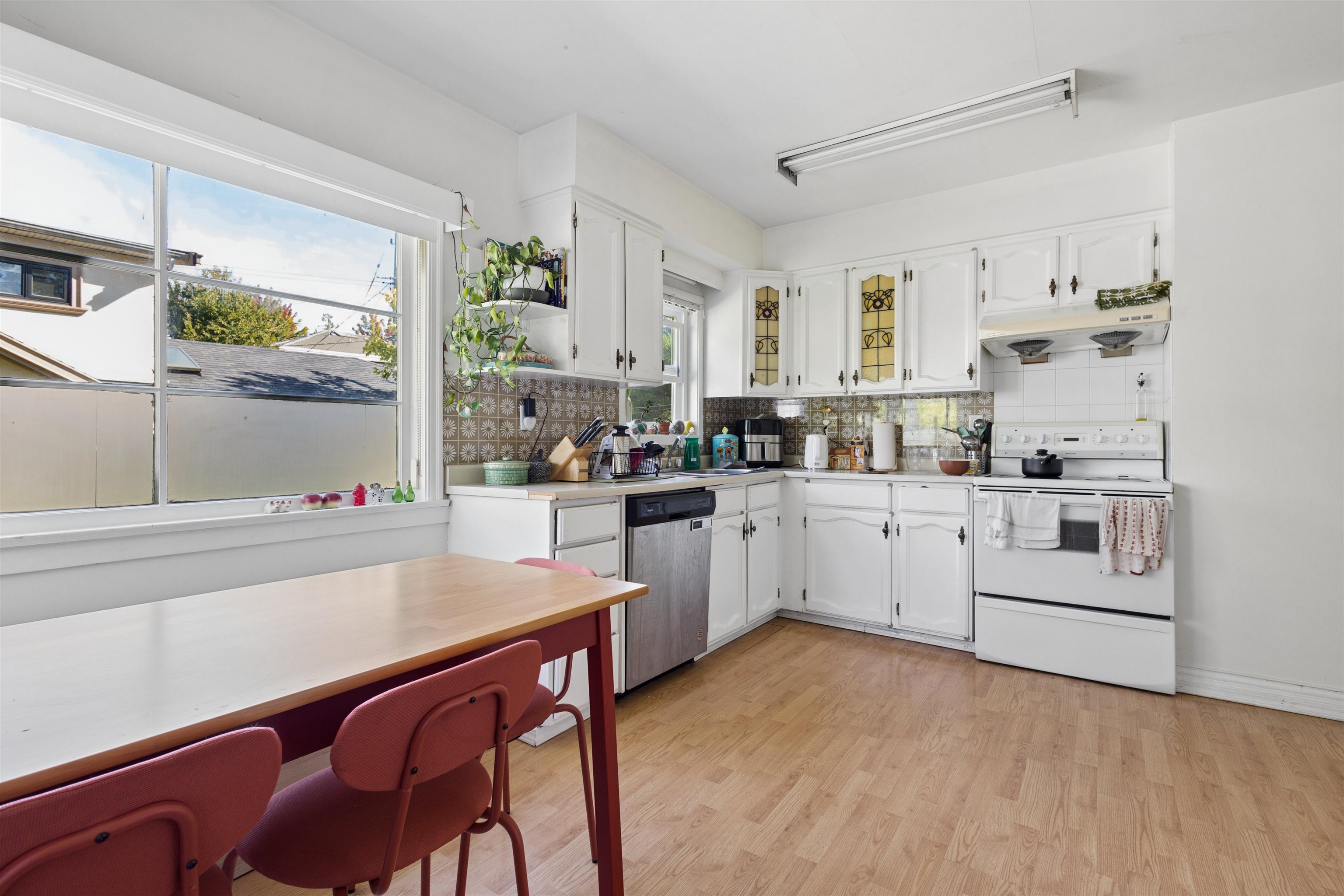 1441 W 49TH AVENUE