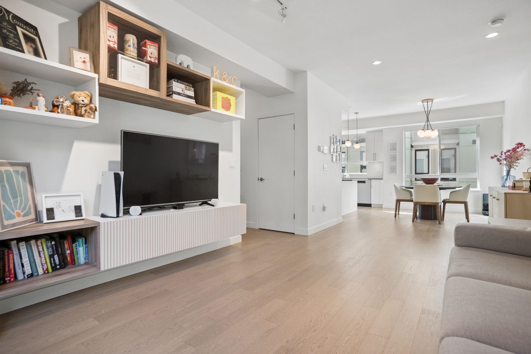 61 10199 RIVER DRIVE