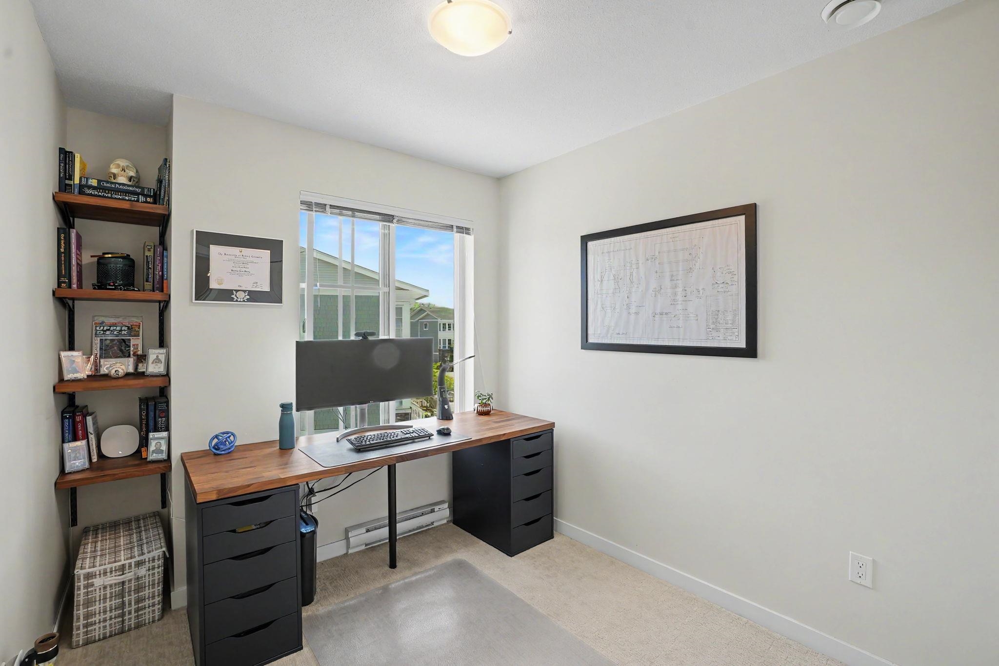 17 5551 ADMIRAL WAY
