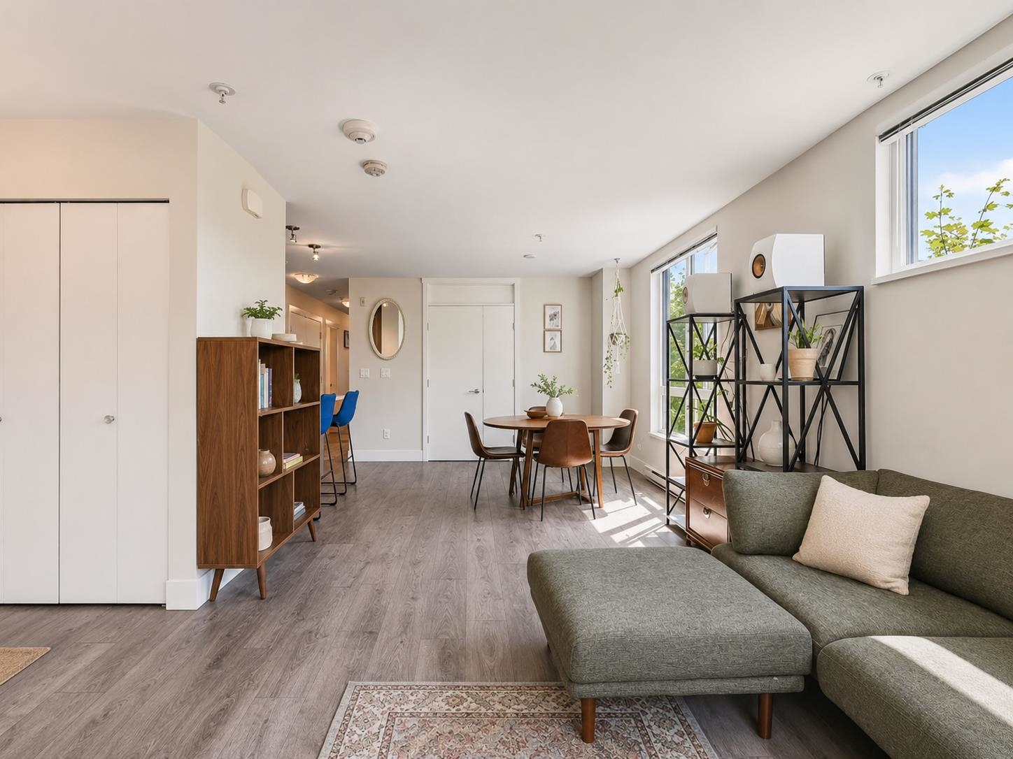 1312 FIFTH AVENUE