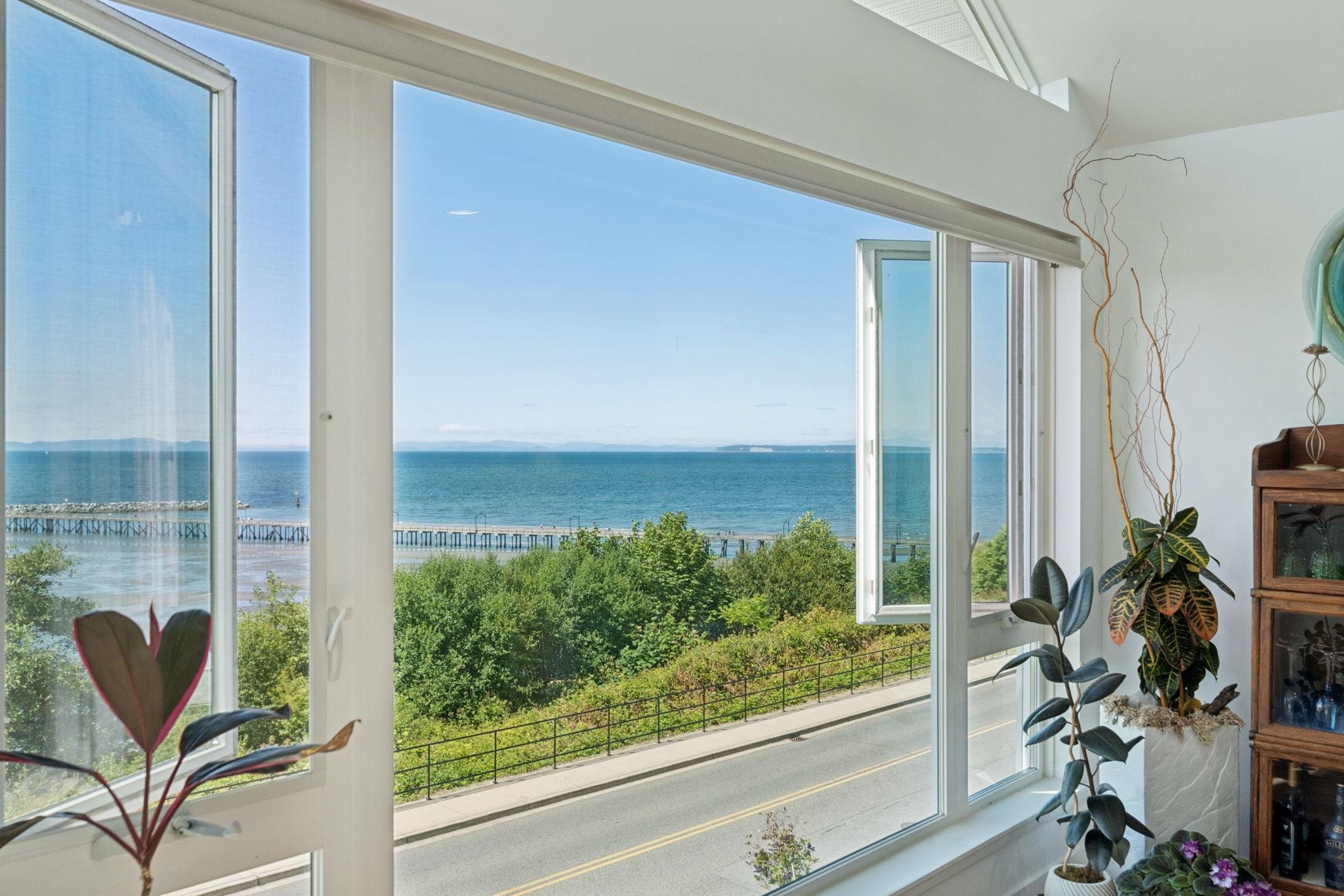 202 15165 MARINE DRIVE
