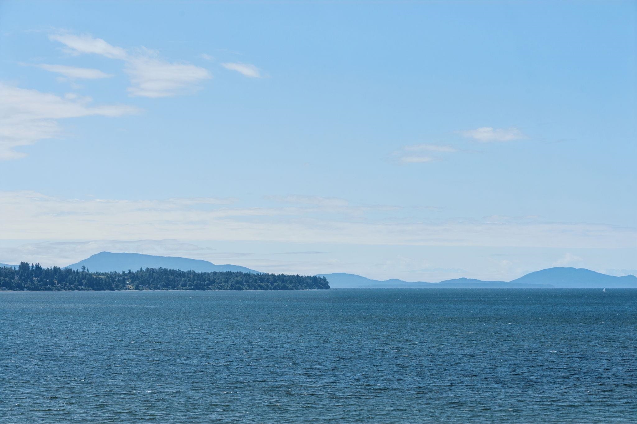 202 15165 MARINE DRIVE