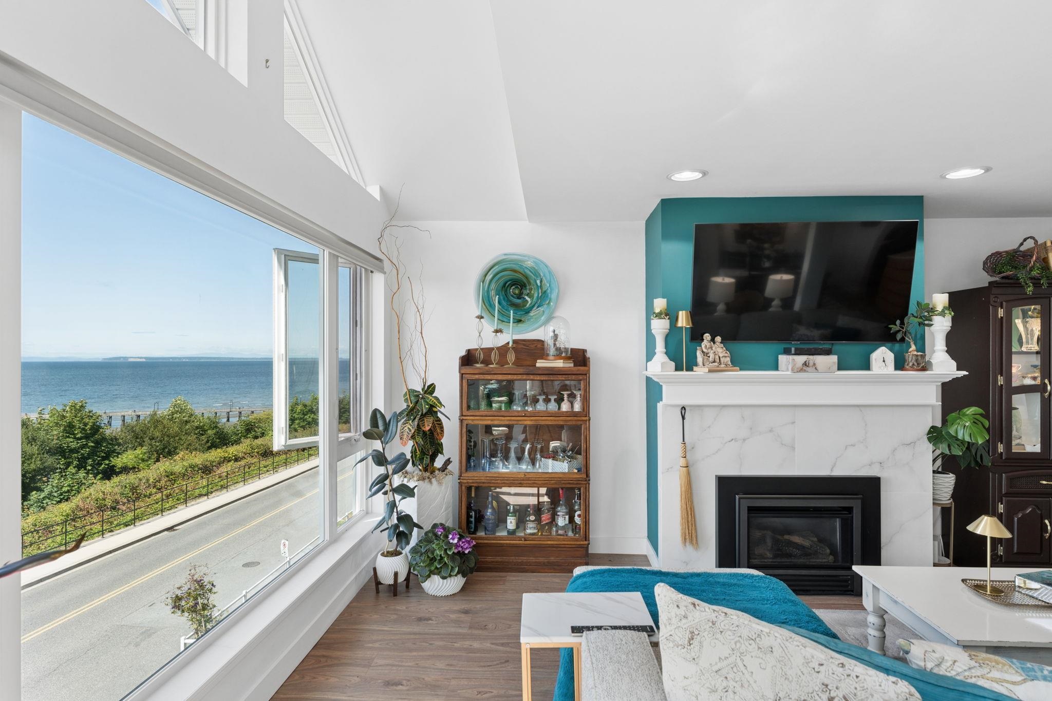 202 15165 MARINE DRIVE