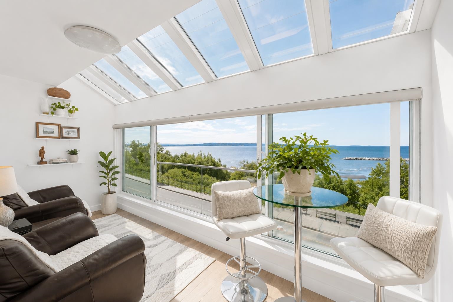 202 15165 MARINE DRIVE