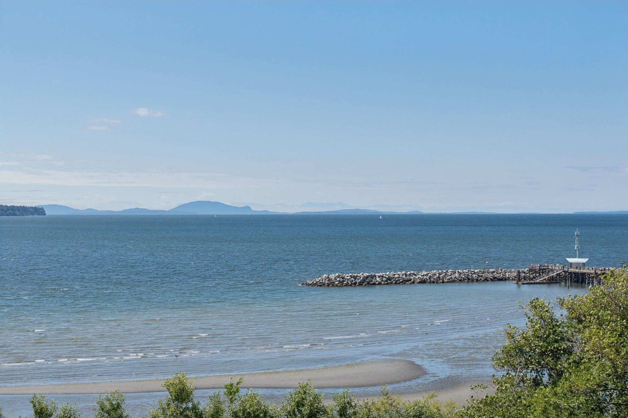 202 15165 MARINE DRIVE