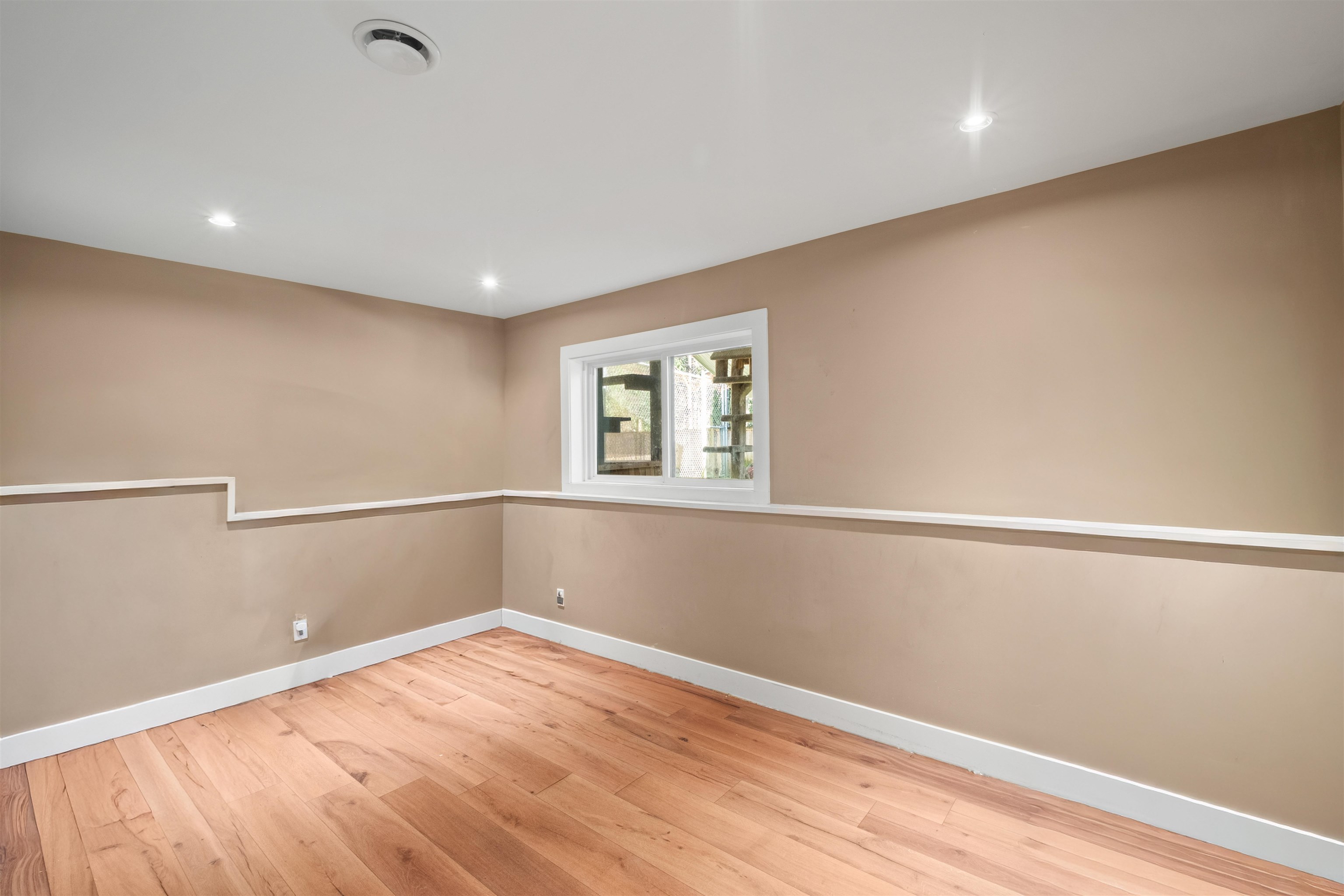 1329 APPIN ROAD
