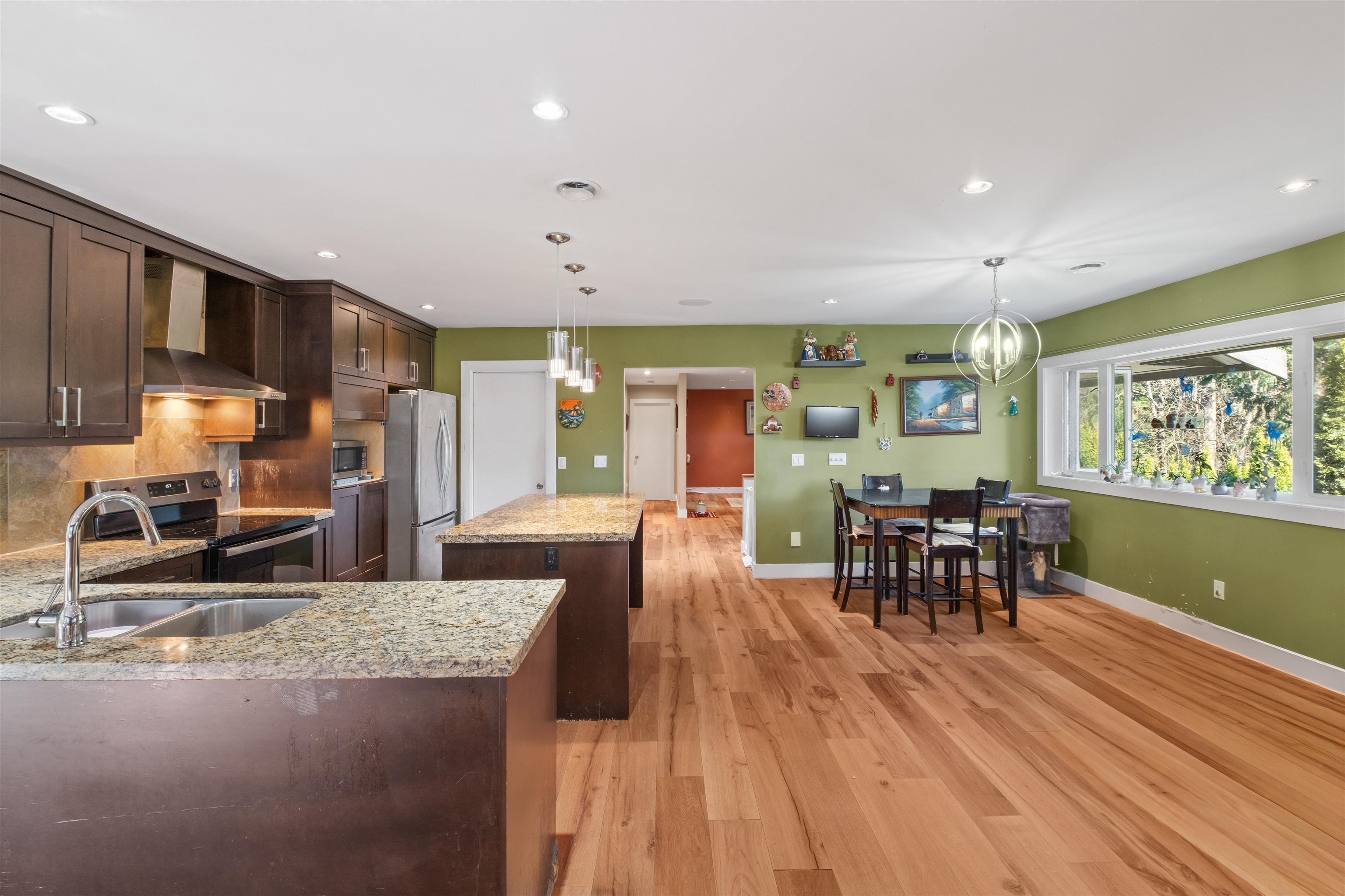 1329 APPIN ROAD