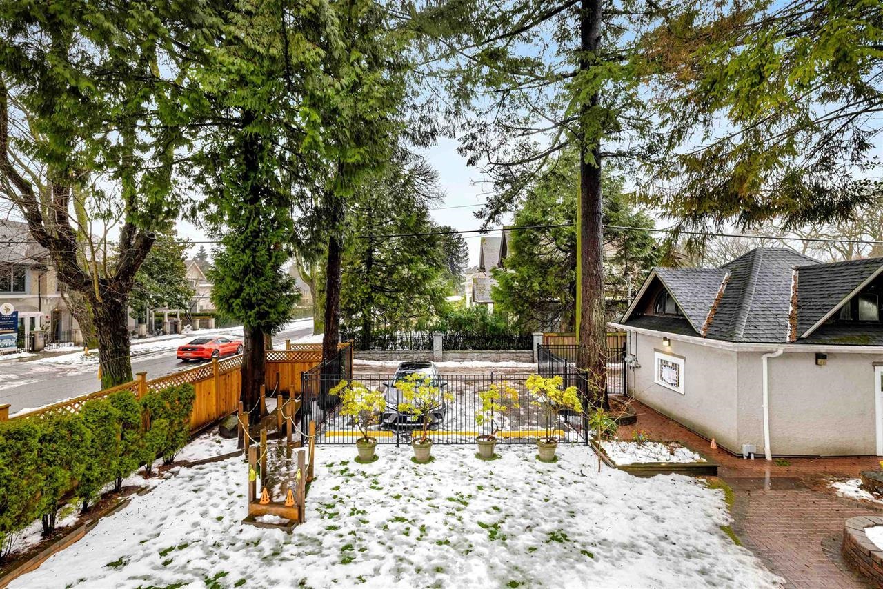 4355 GRANVILLE STREET