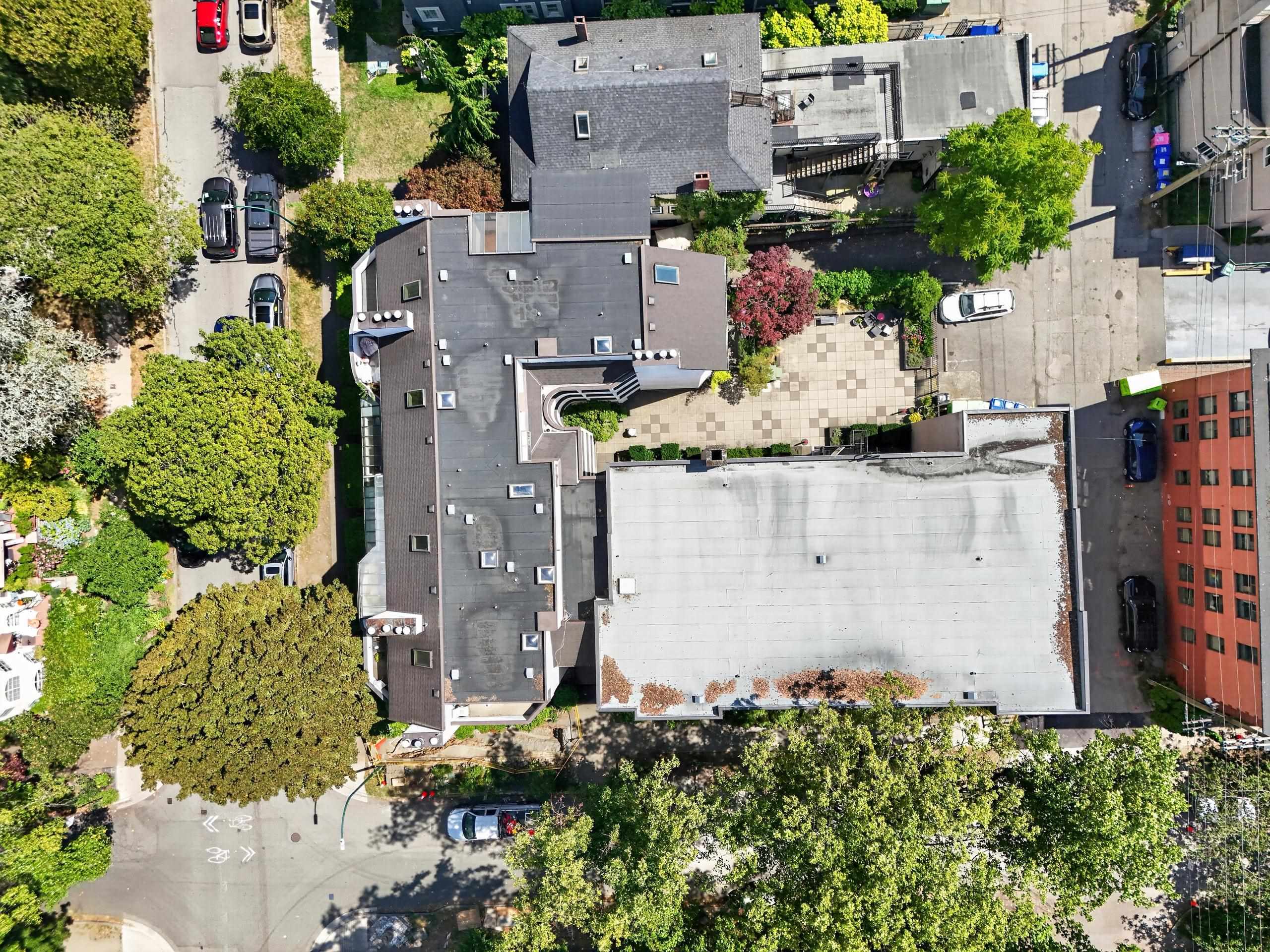 202 936 BUTE STREET