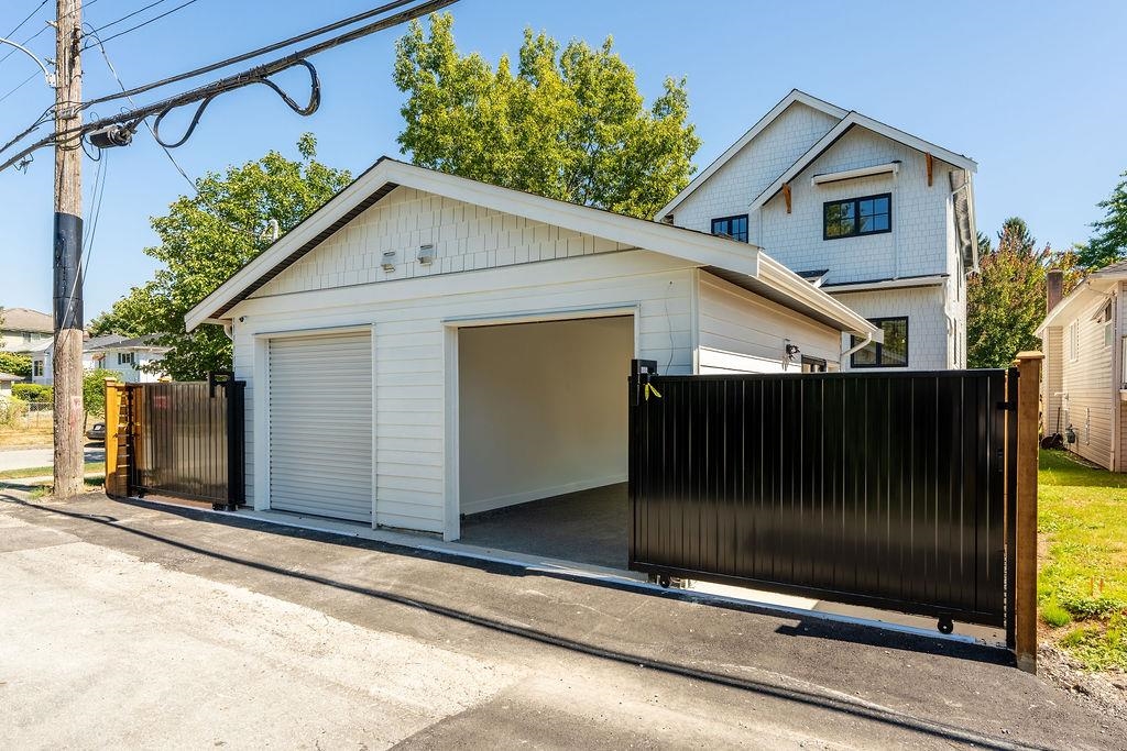 3233 PENTICTON STREET