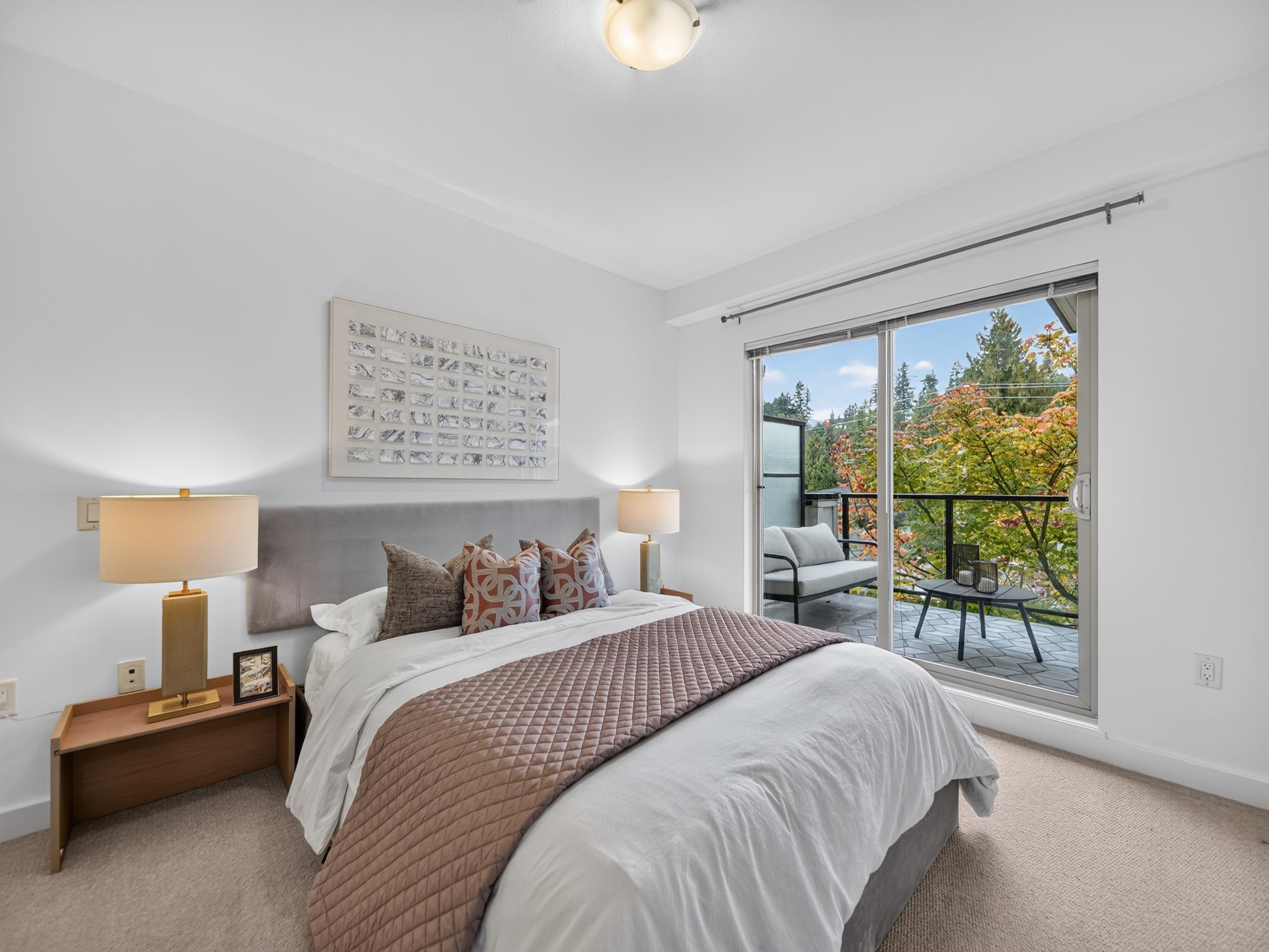 316 1330 MARINE DRIVE
