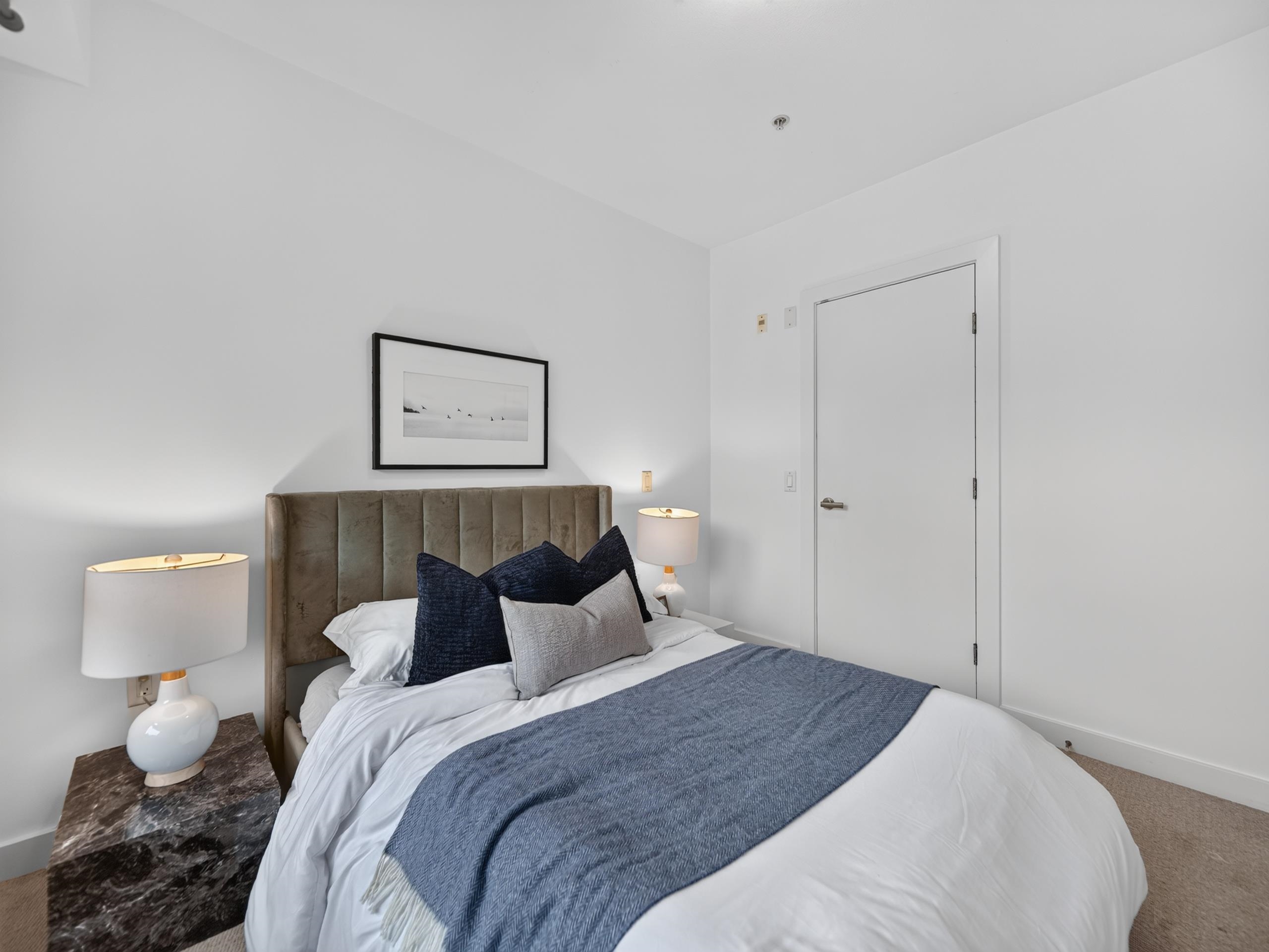 316 1330 MARINE DRIVE