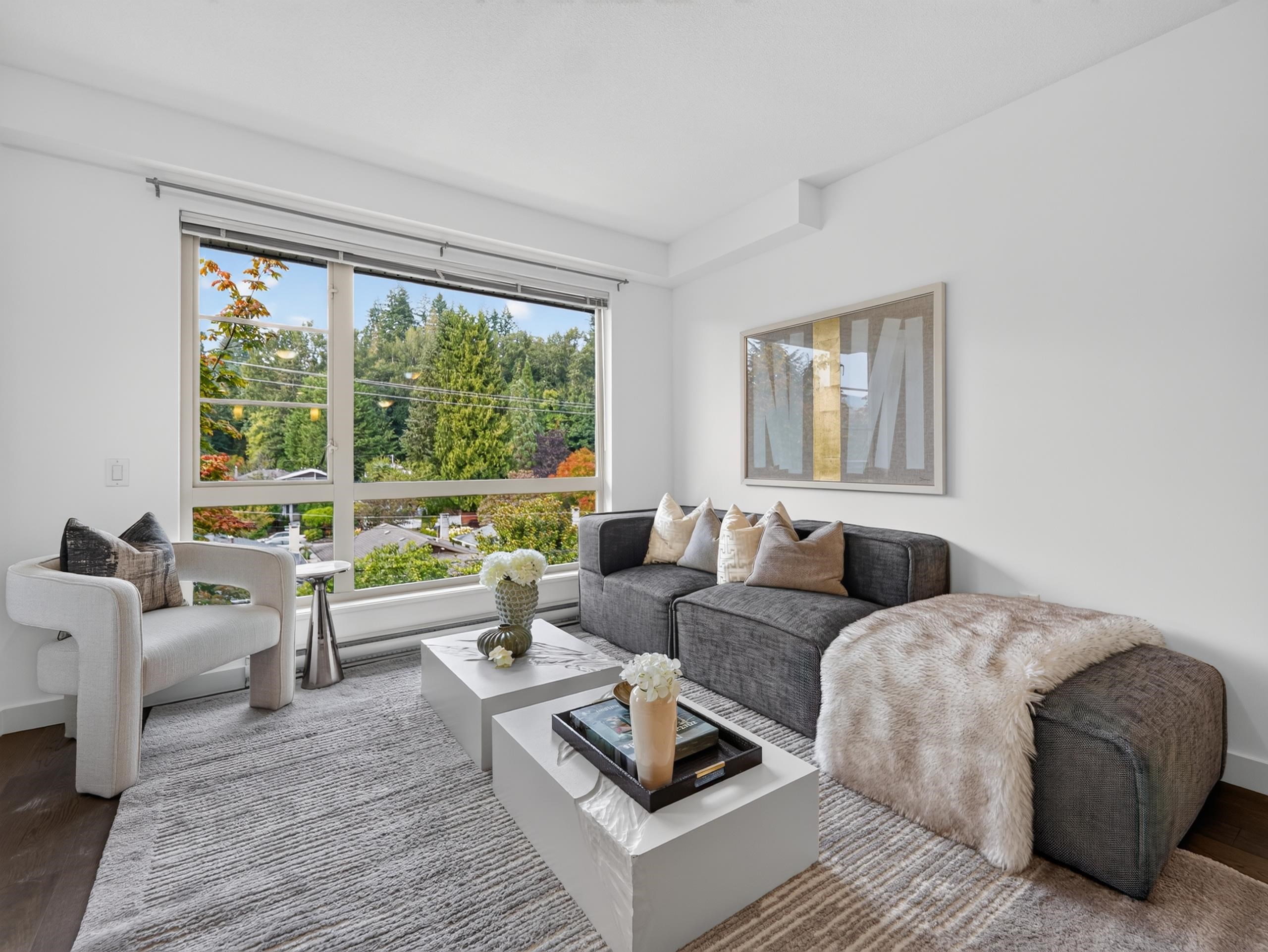 316 1330 MARINE DRIVE