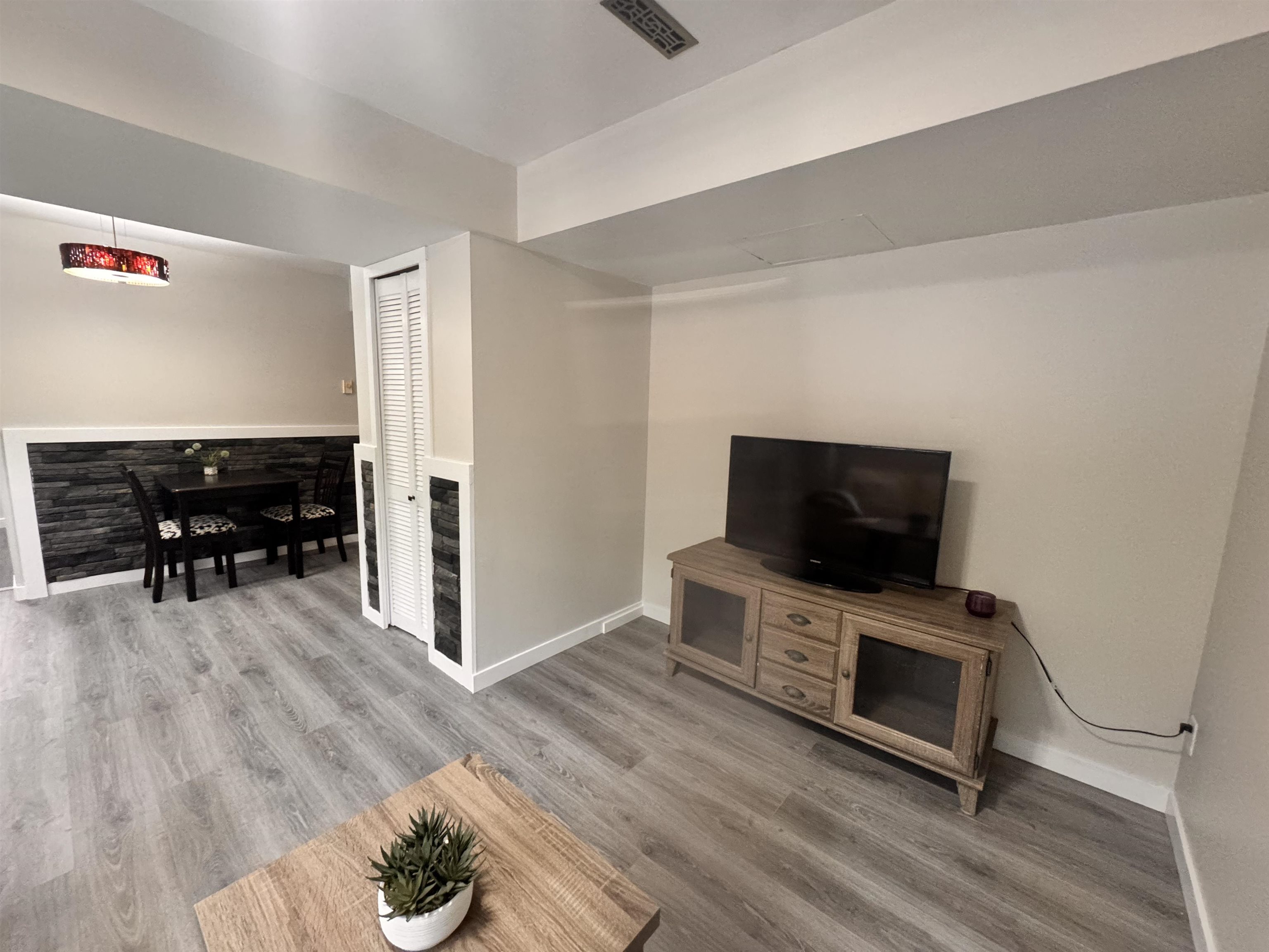 7655 WOODCOCK CRESCENT