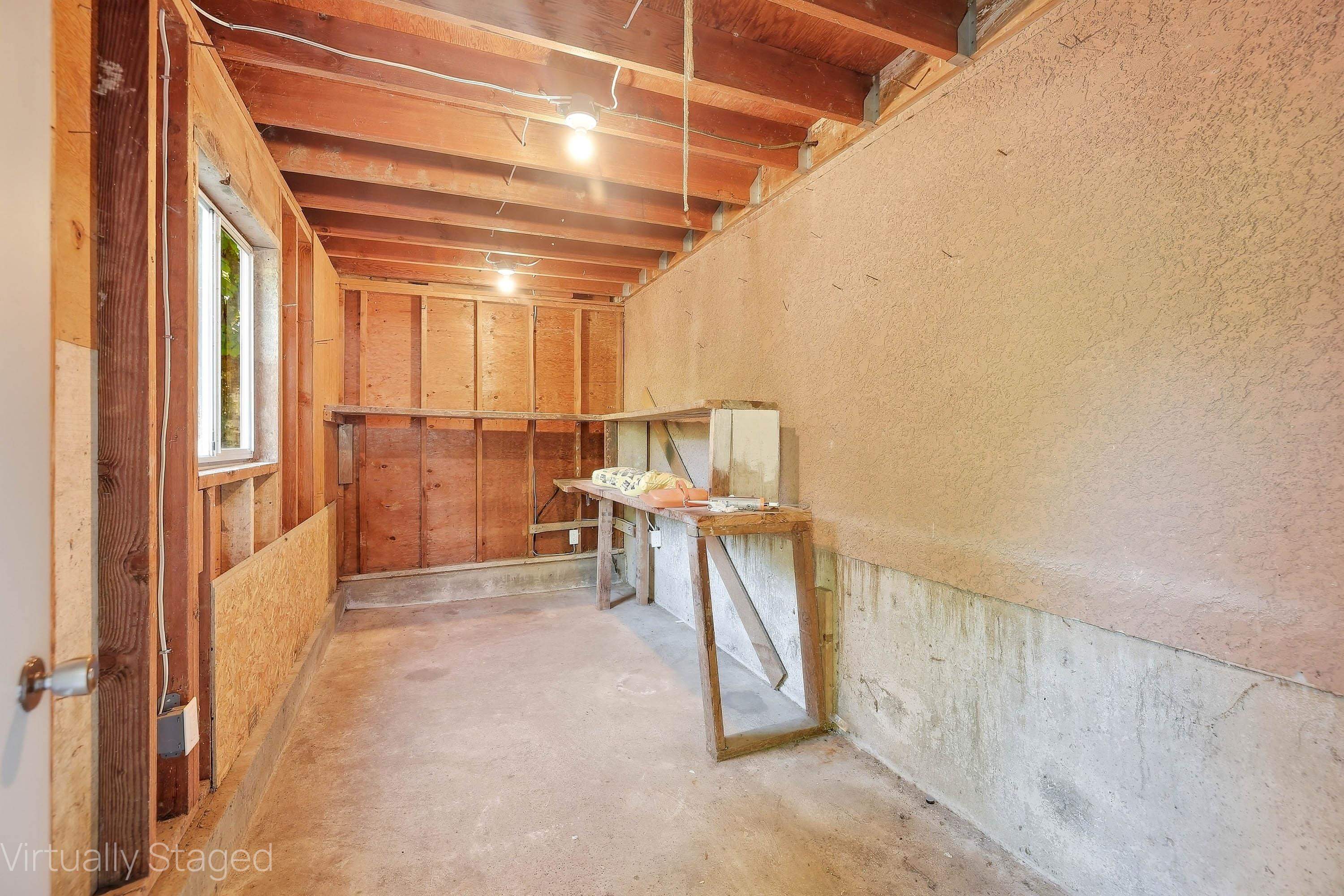 10128 SHAMROCK DRIVE