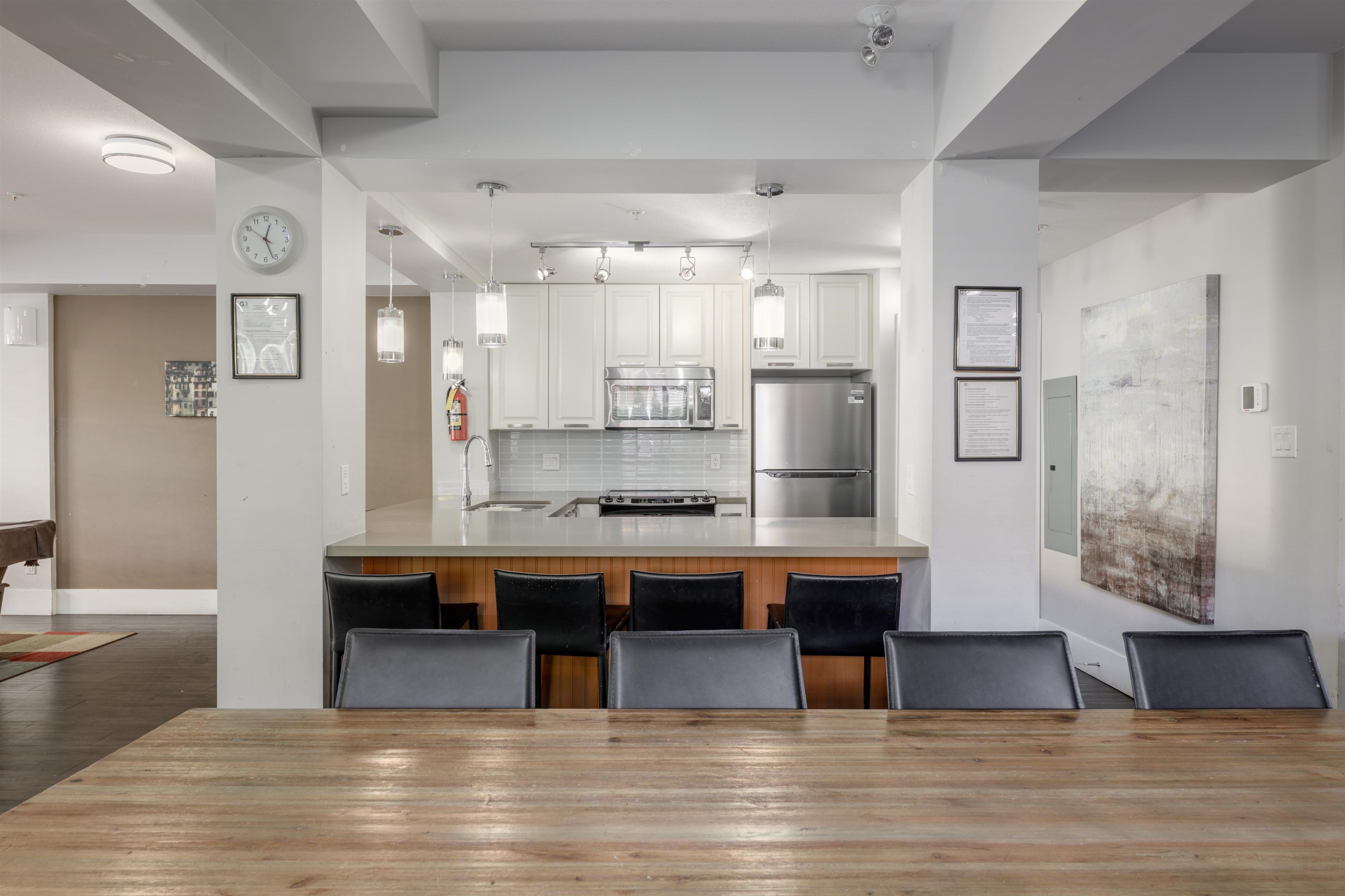 407 10477 154 STREET