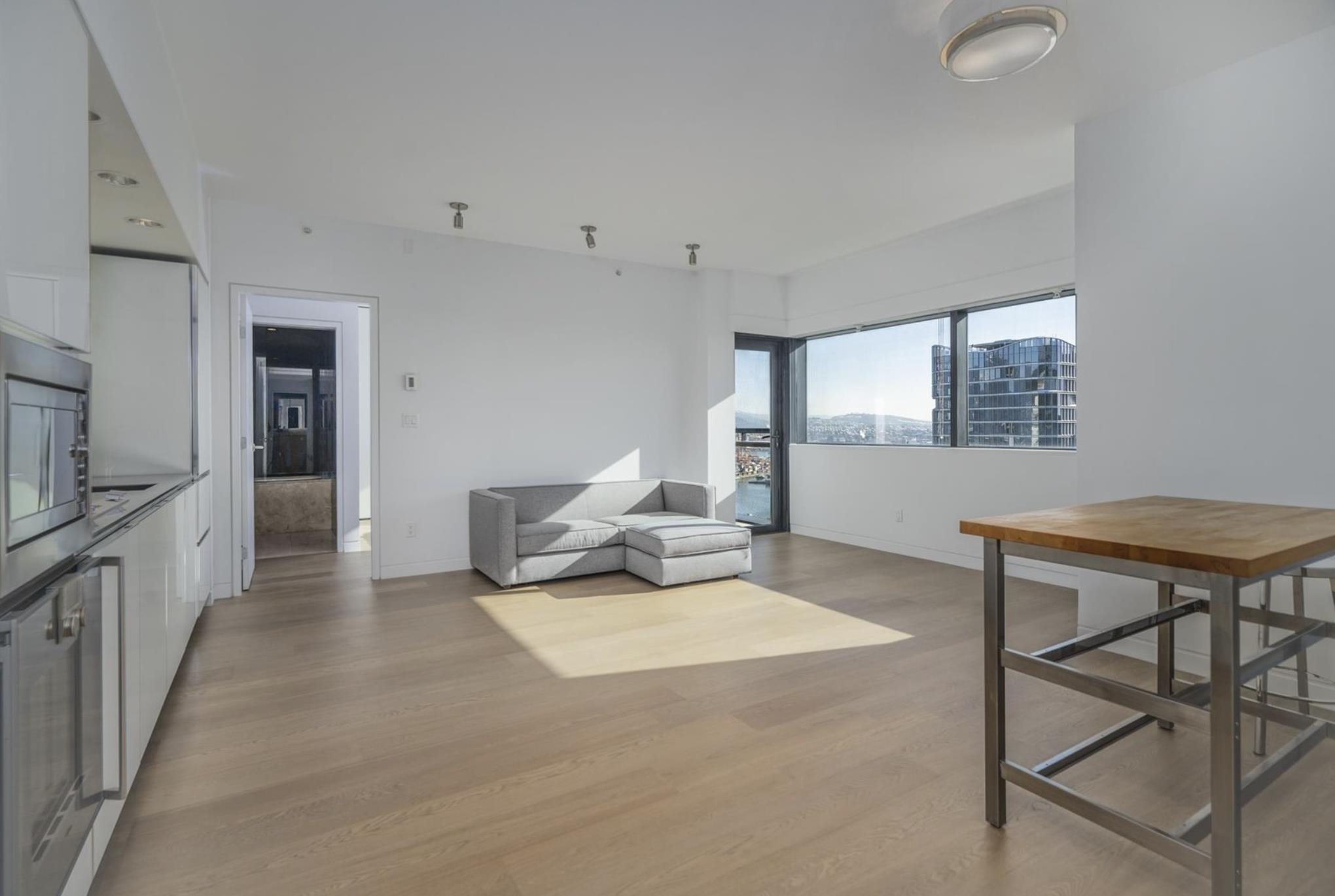 2802 838 W HASTINGS STREET