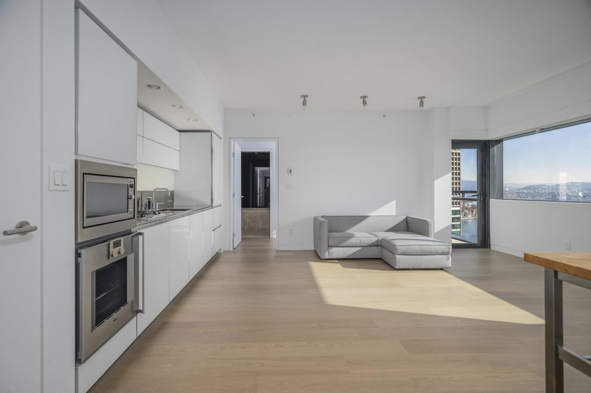 2802 838 W HASTINGS STREET