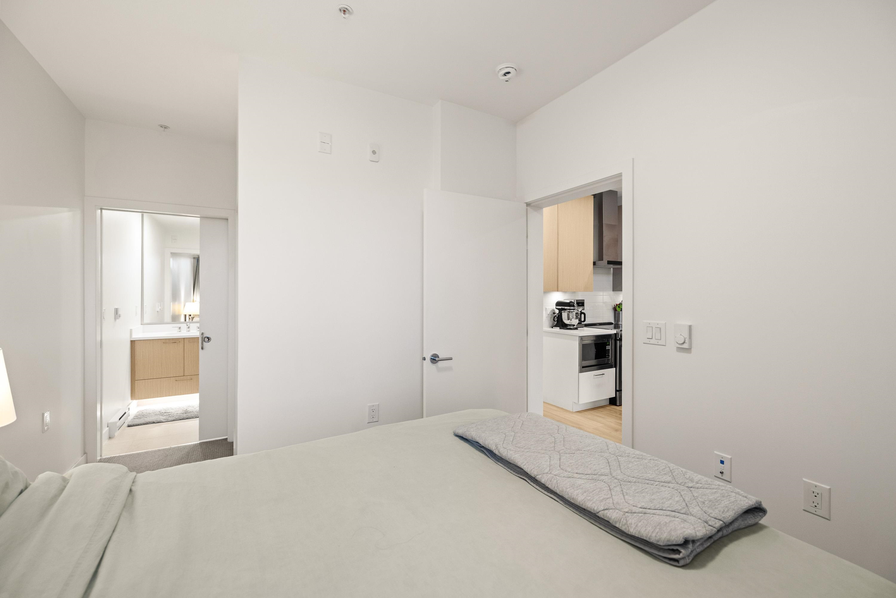 617 7588 16TH STREET