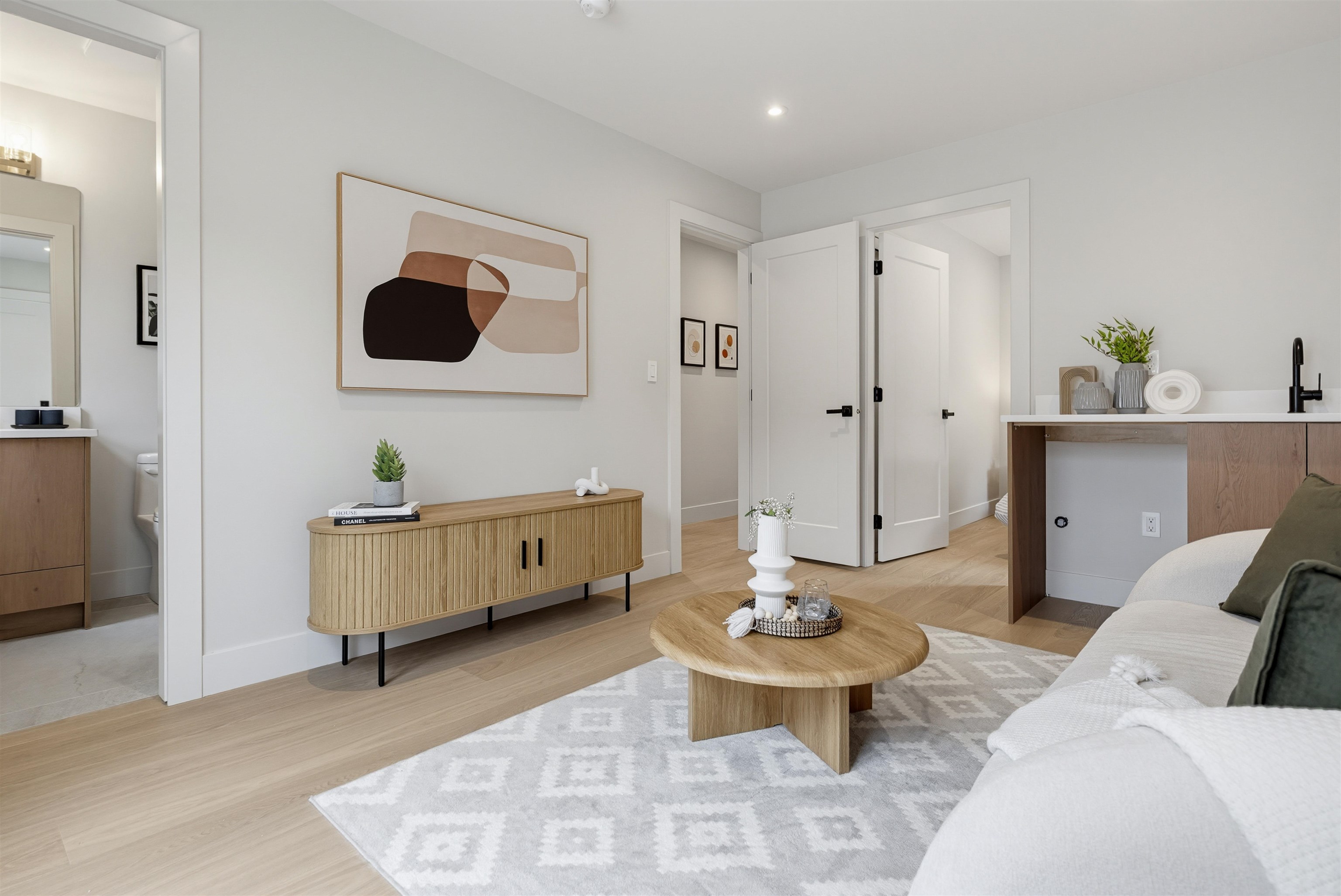 2 7609 COLDICUTT STREET