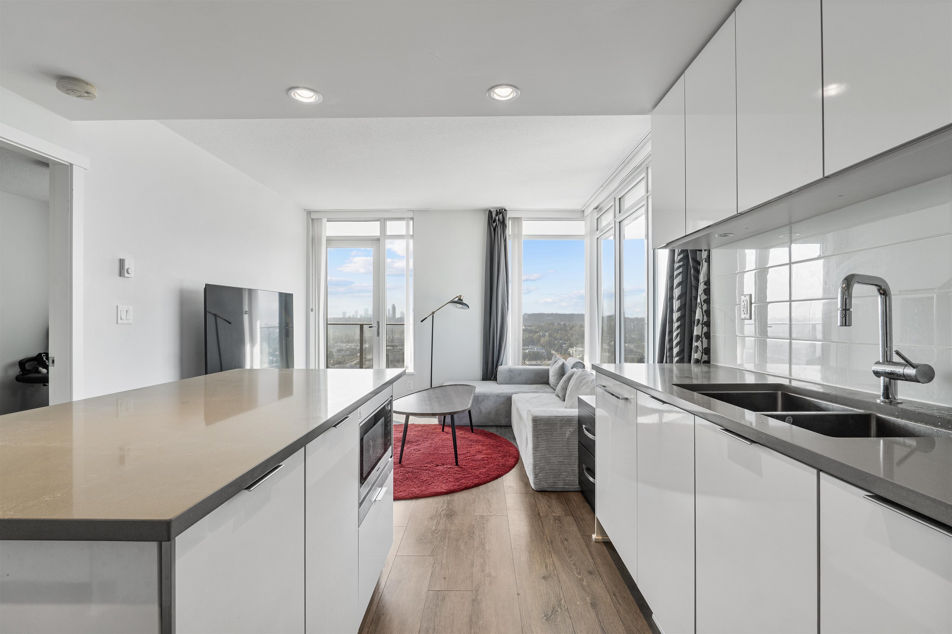 3703 2388 MADISON AVENUE