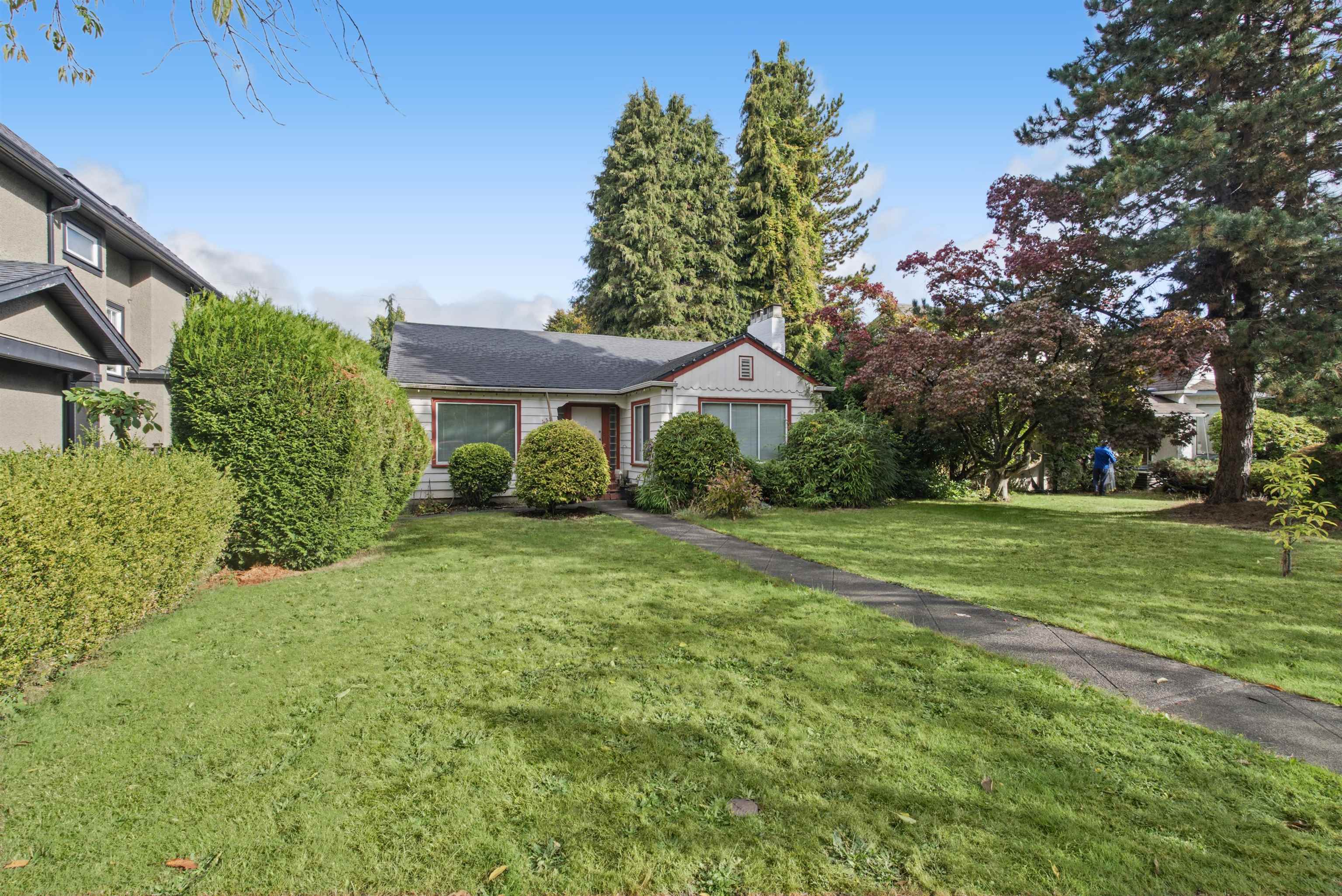 455 W 29TH AVENUE