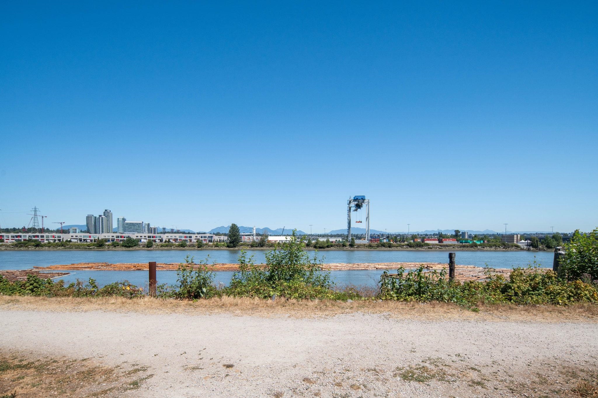 417 10177 RIVER DRIVE
