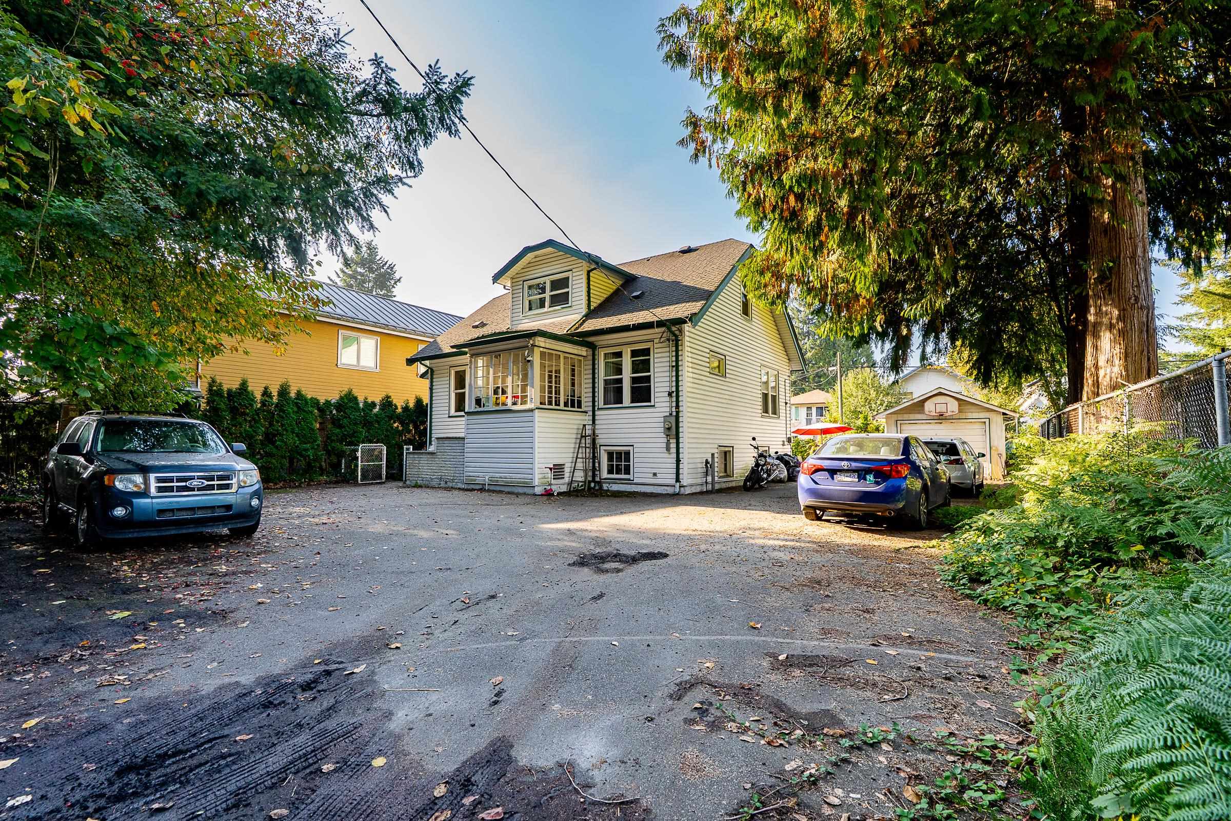 826 WESTWOOD STREET