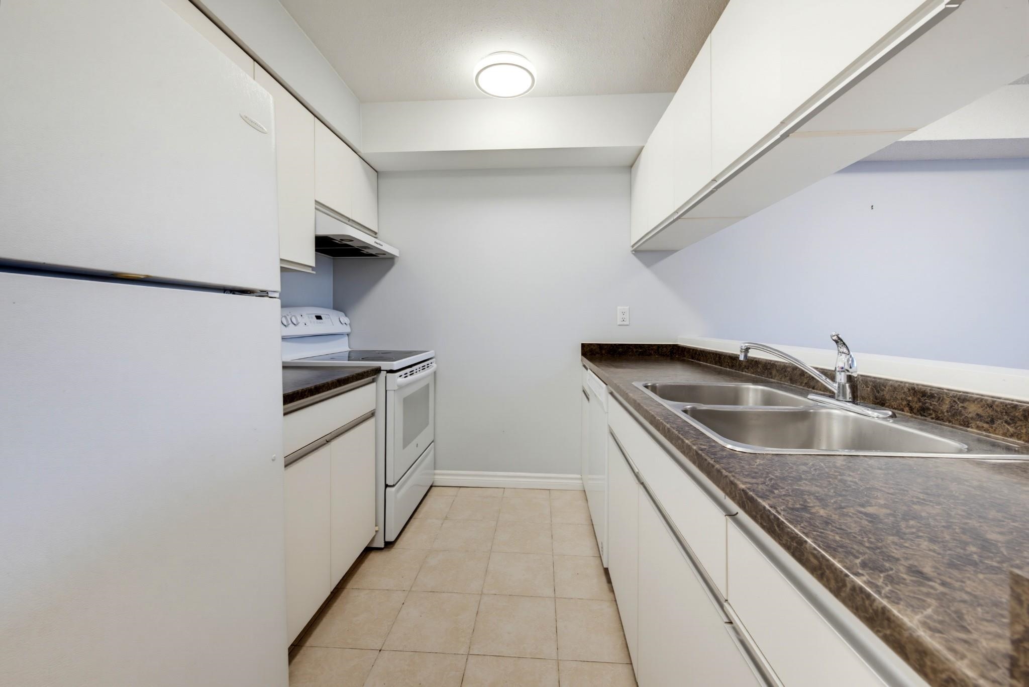 101 1040 E BROADWAY
