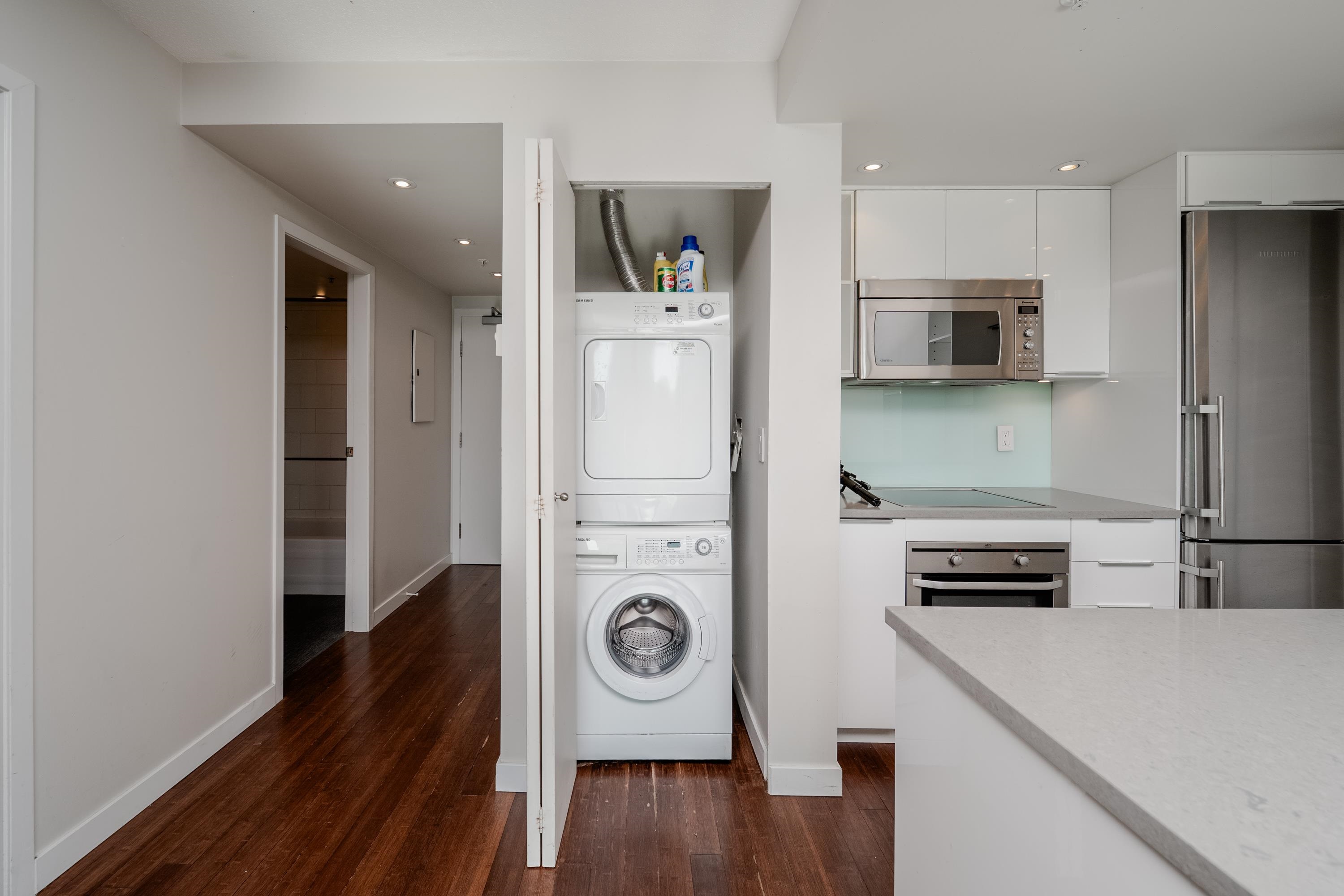 1708 1331 W GEORGIA STREET