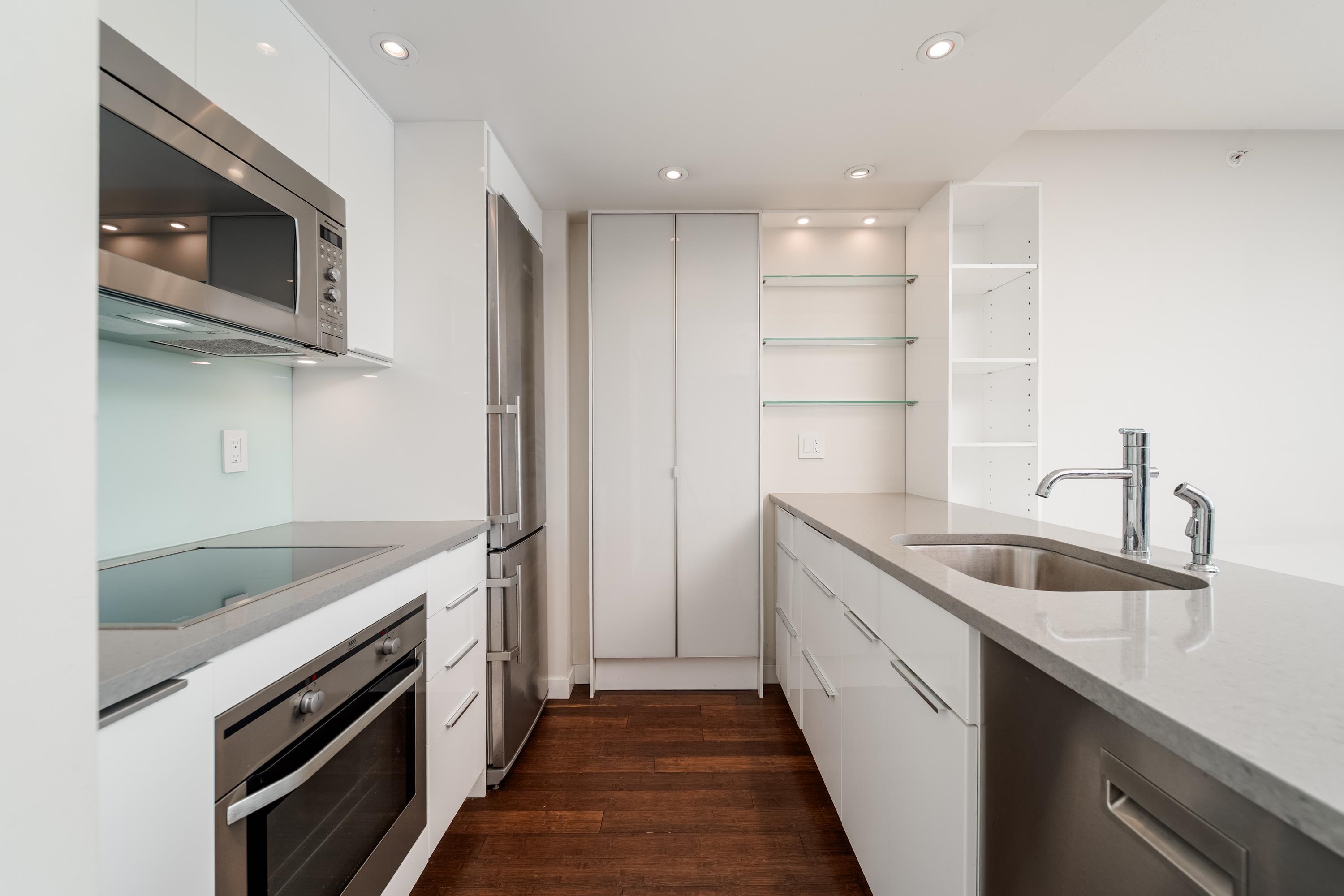 1708 1331 W GEORGIA STREET
