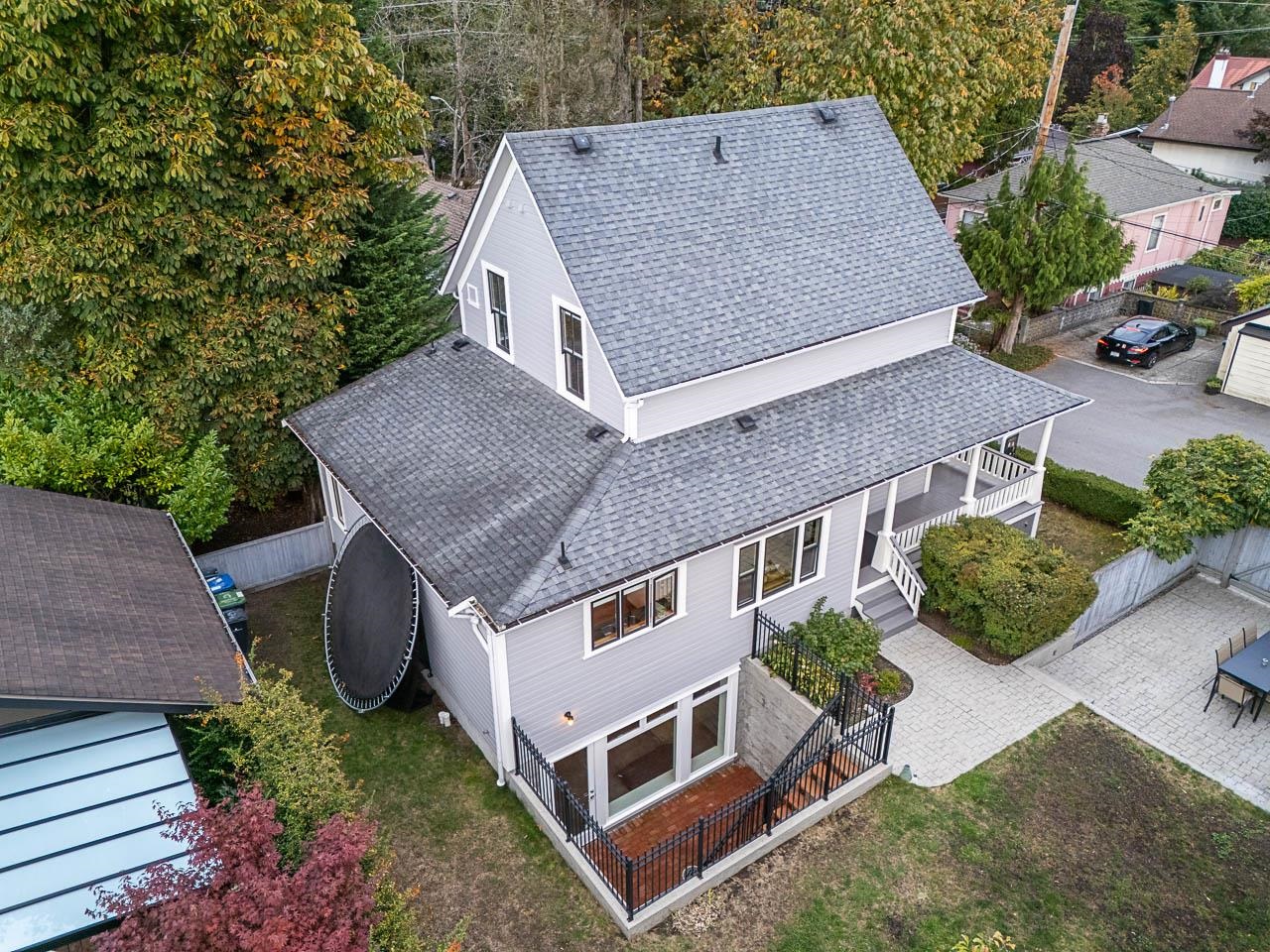 109 OAKLAND STREET
