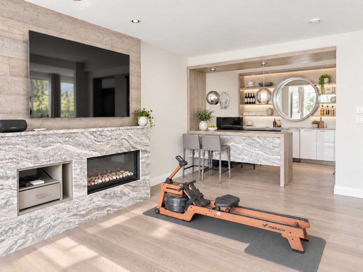 1560 CHIPPENDALE COURT
