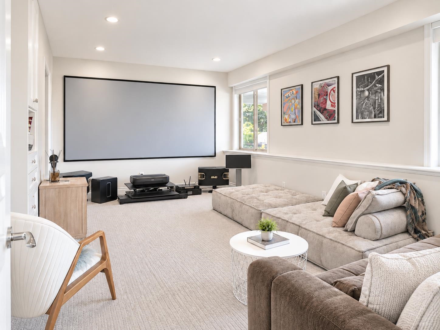 1560 CHIPPENDALE COURT