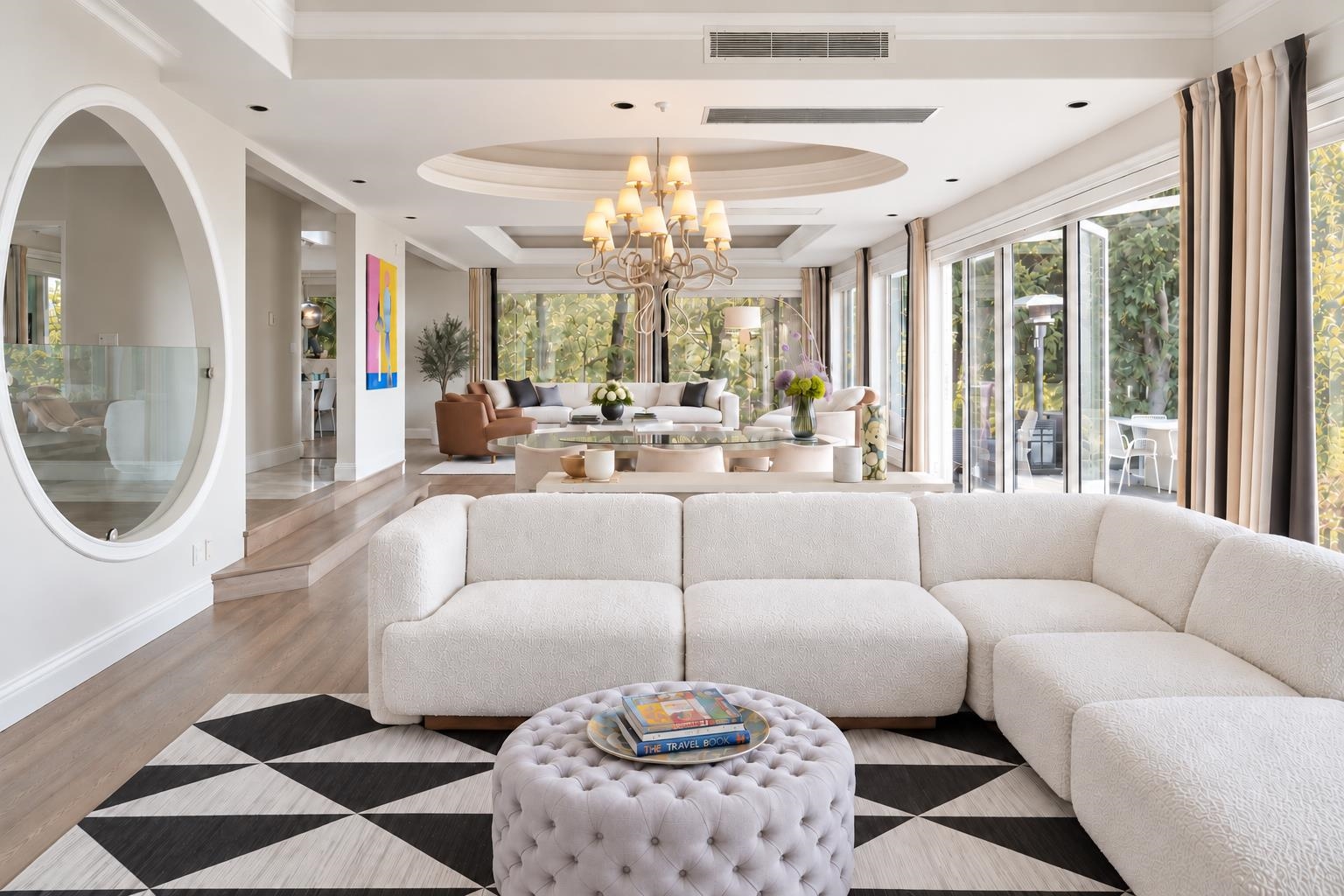 1560 CHIPPENDALE COURT