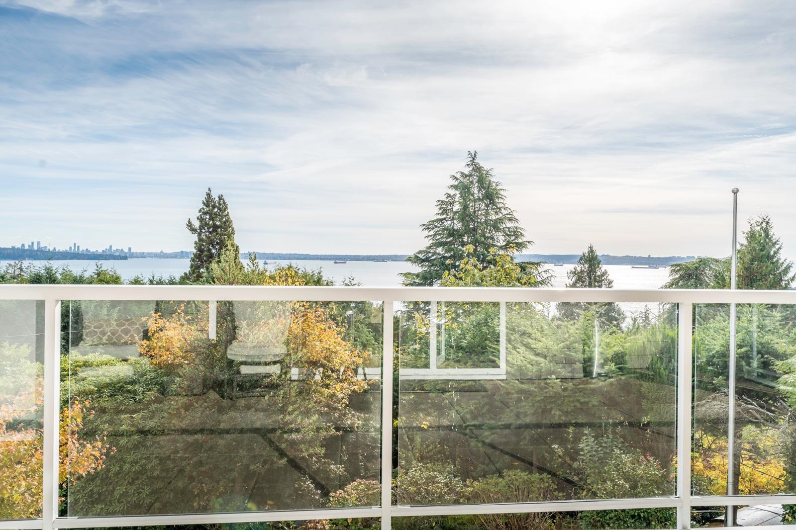 3395 THOMPSON CRESCENT
