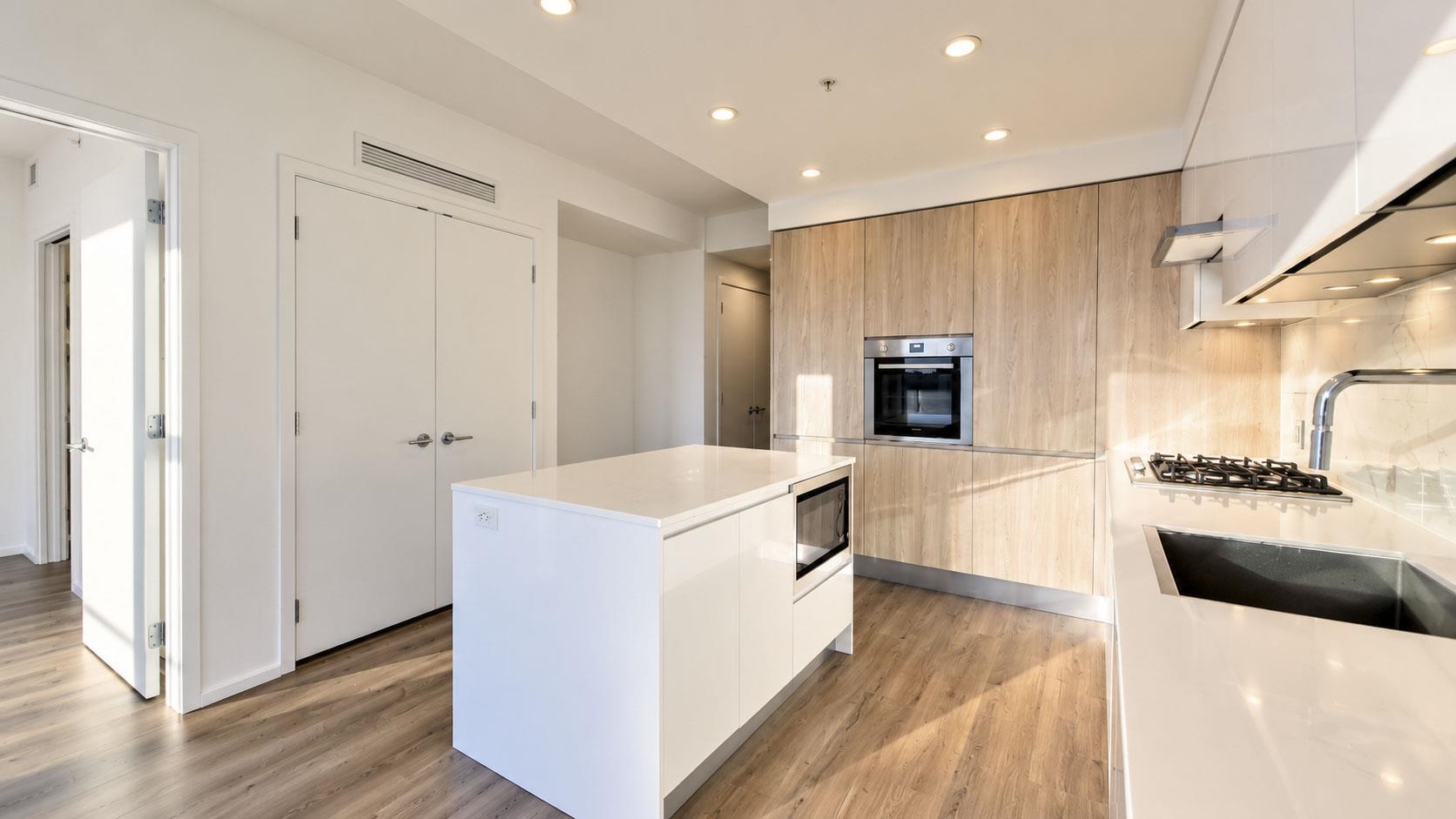 1805 3888 EVERGREEN PLACE